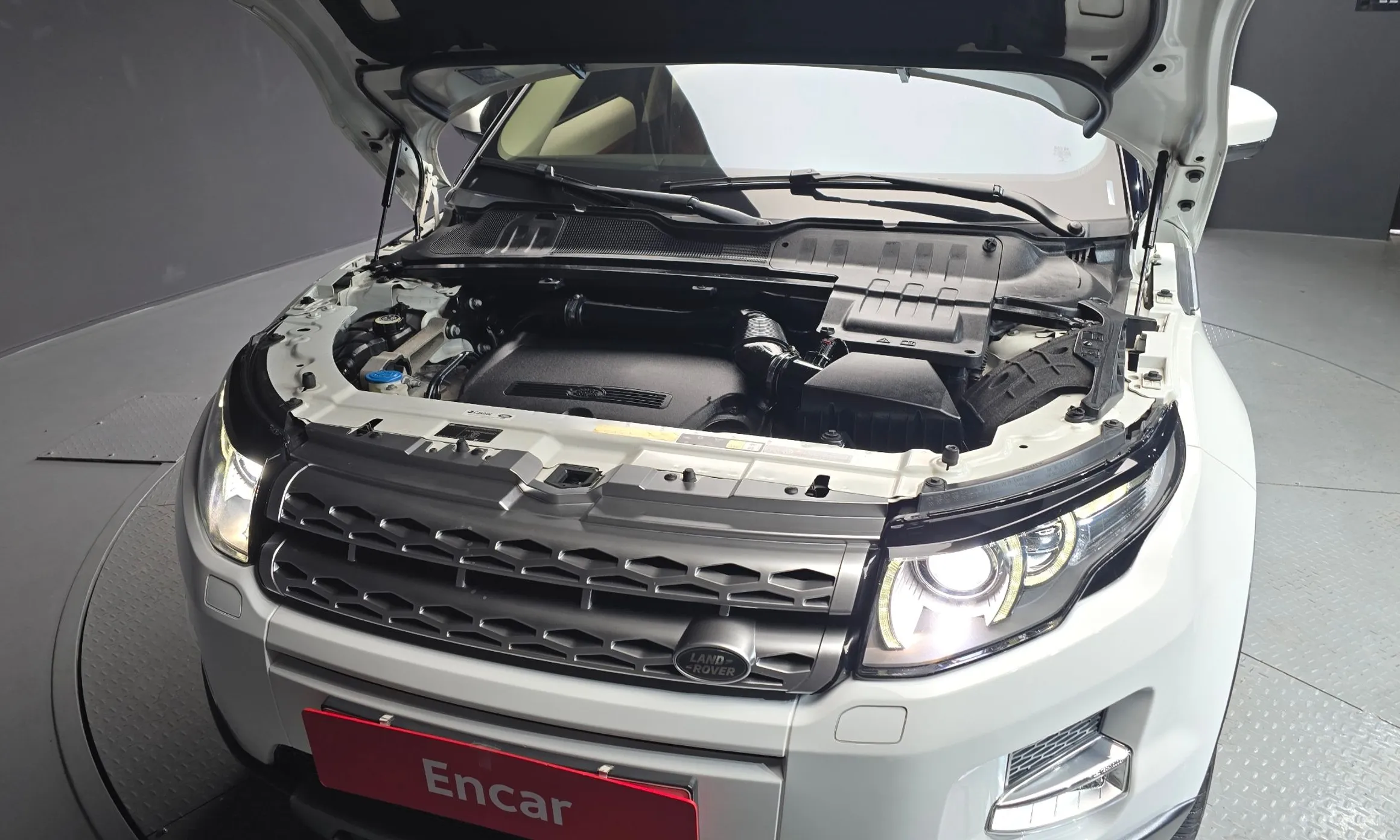 Land Rover Range Rover Evoque превью 6