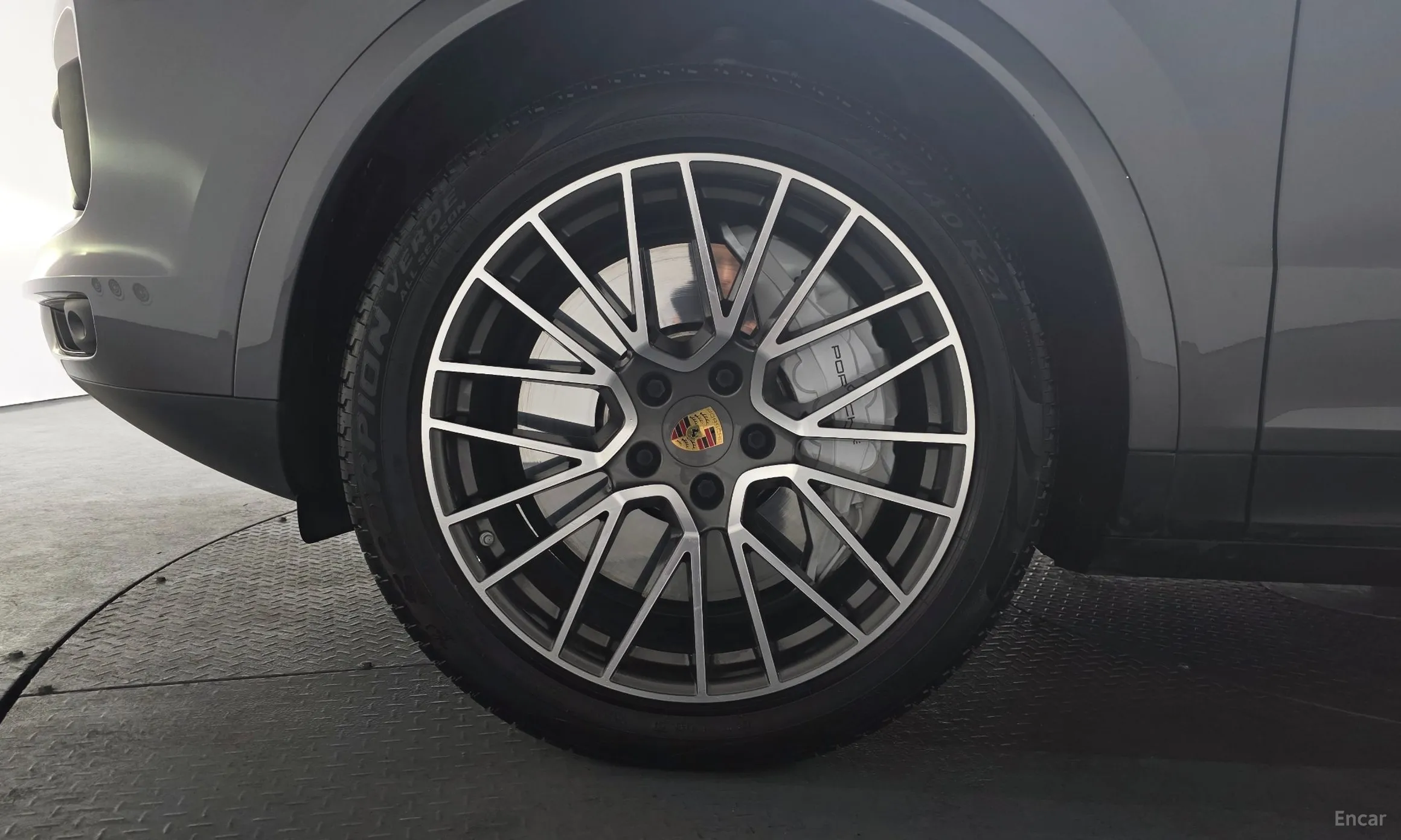 Porsche Cayenne (PO536) превью 5