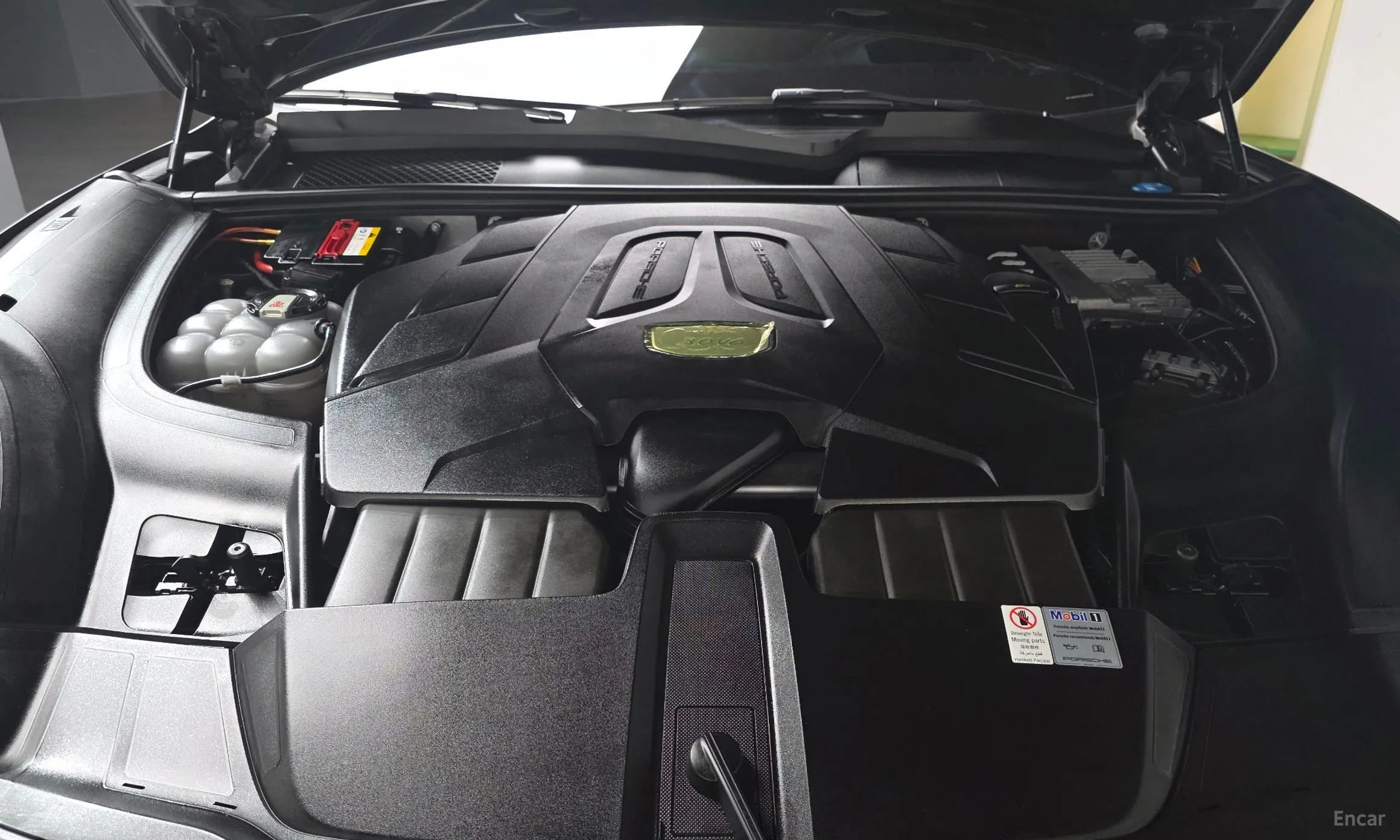 Porsche Cayenne (PO536) превью 6