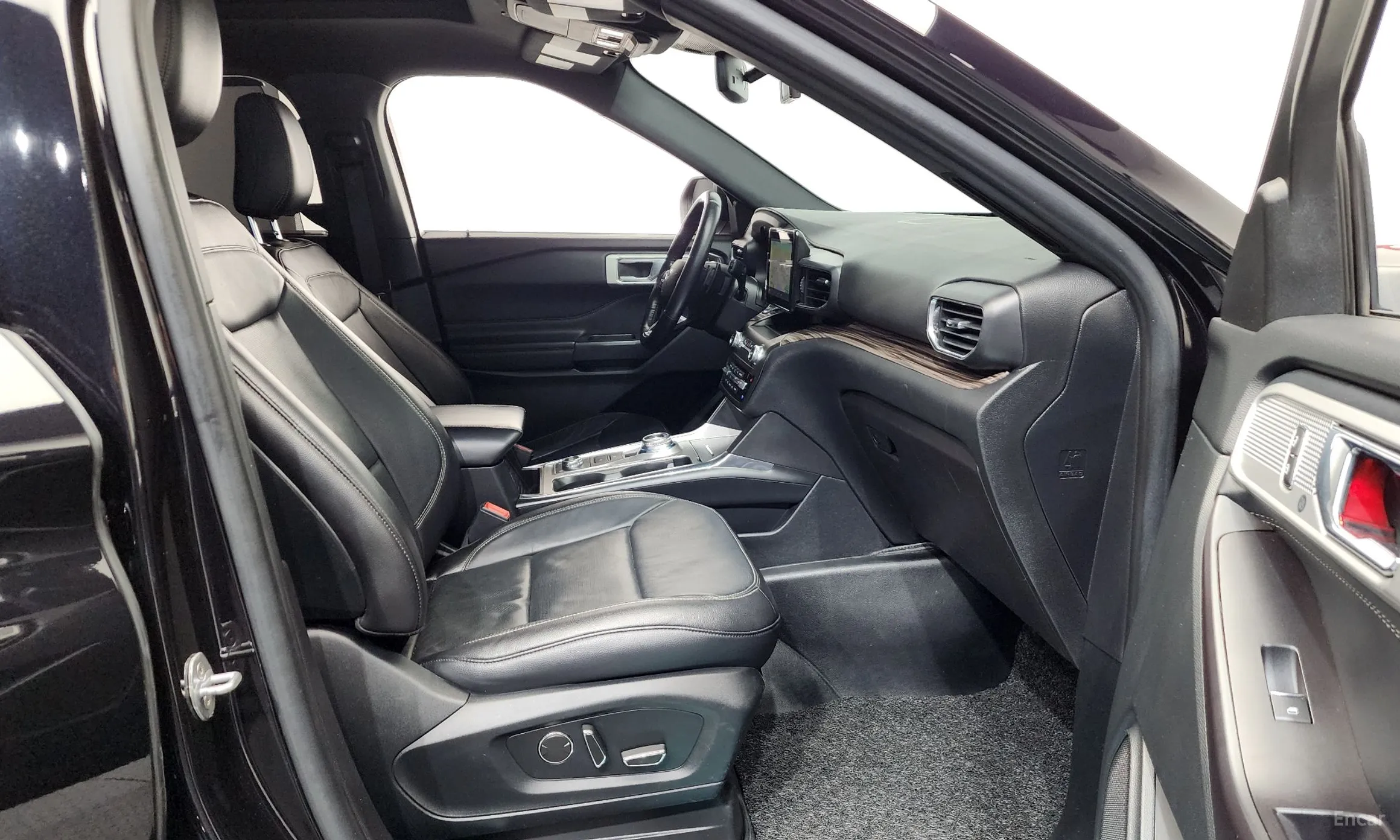 Ford Explorer 6th Generation превью 11
