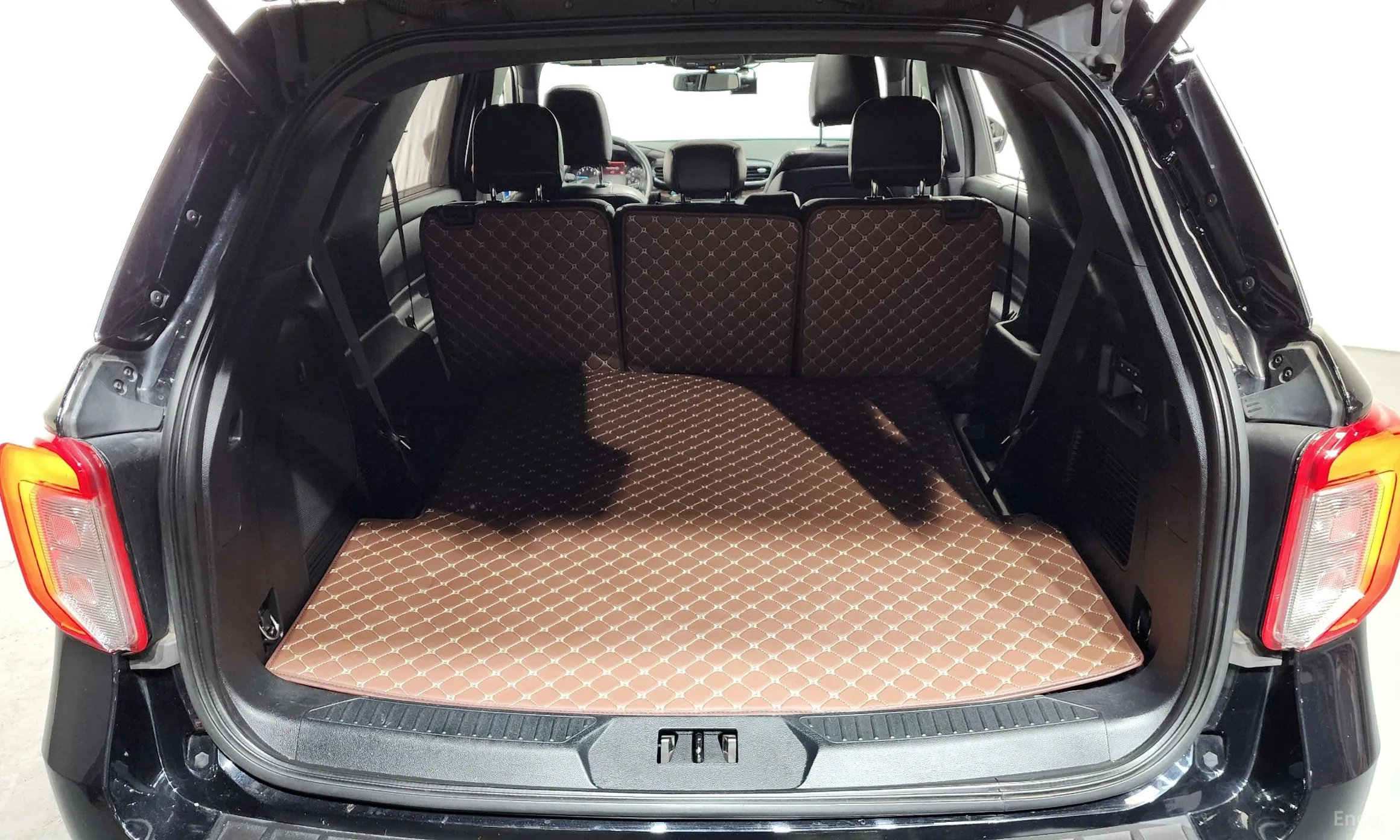 Ford Explorer 6th Generation превью 20