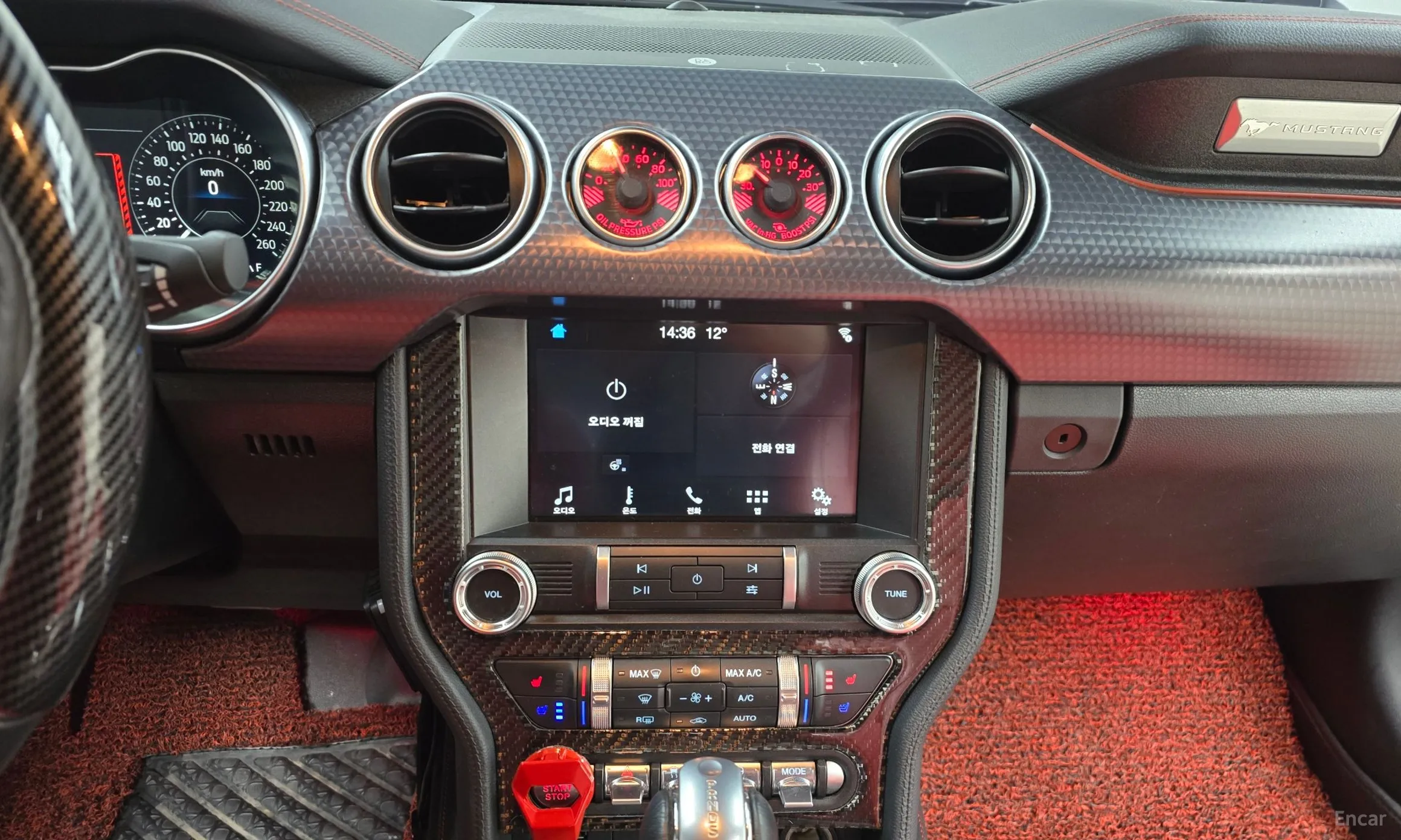 Ford Mustang превью 14