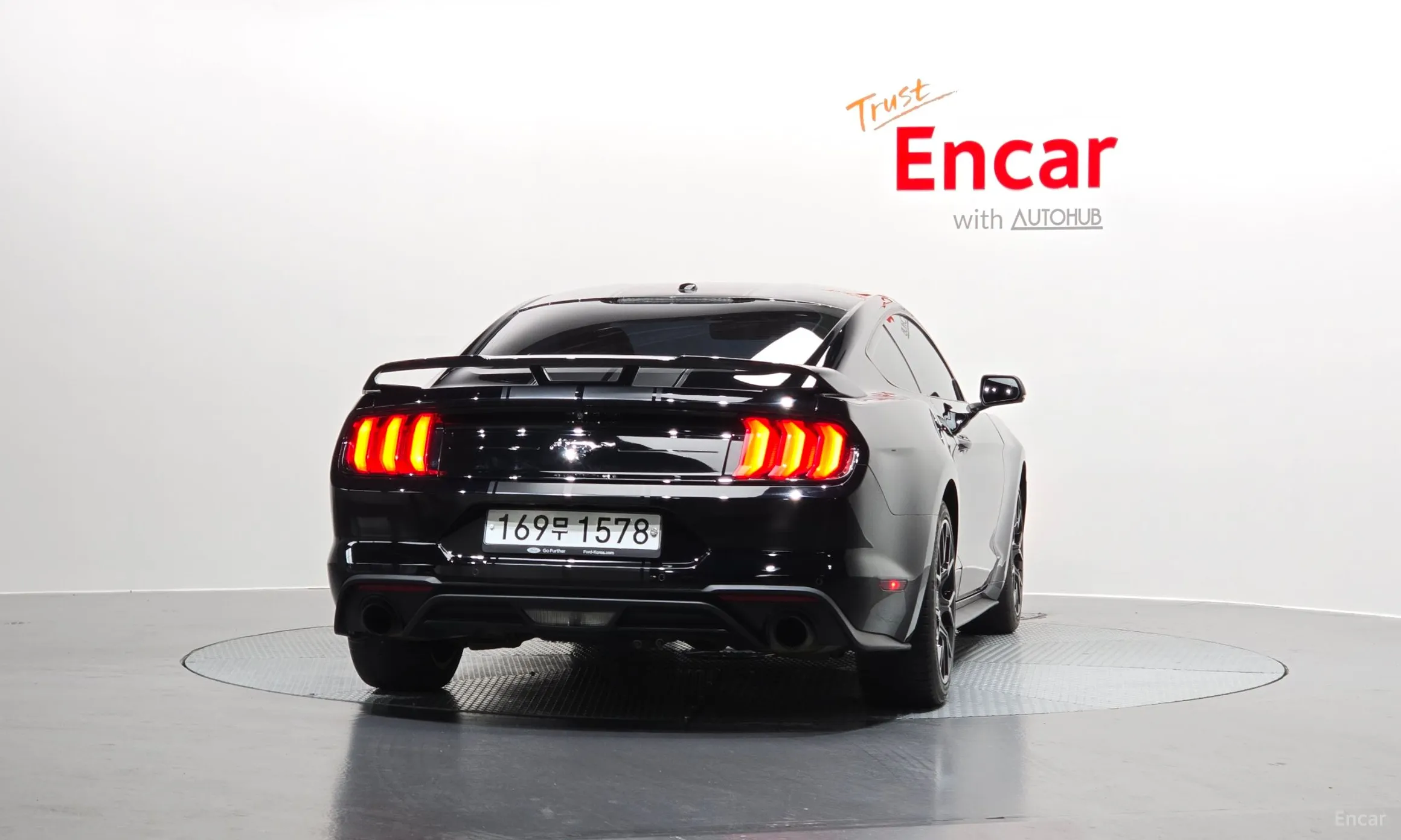 Ford Mustang превью 4