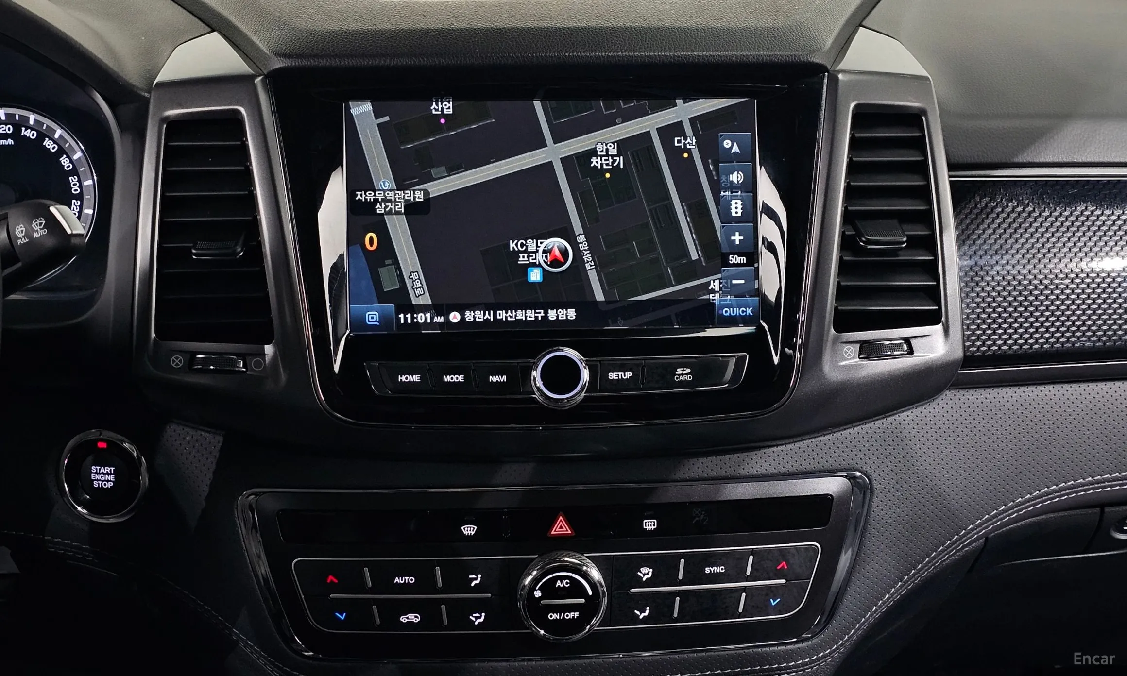 KG Mobility (SsangYong) Rexton Sports превью 14