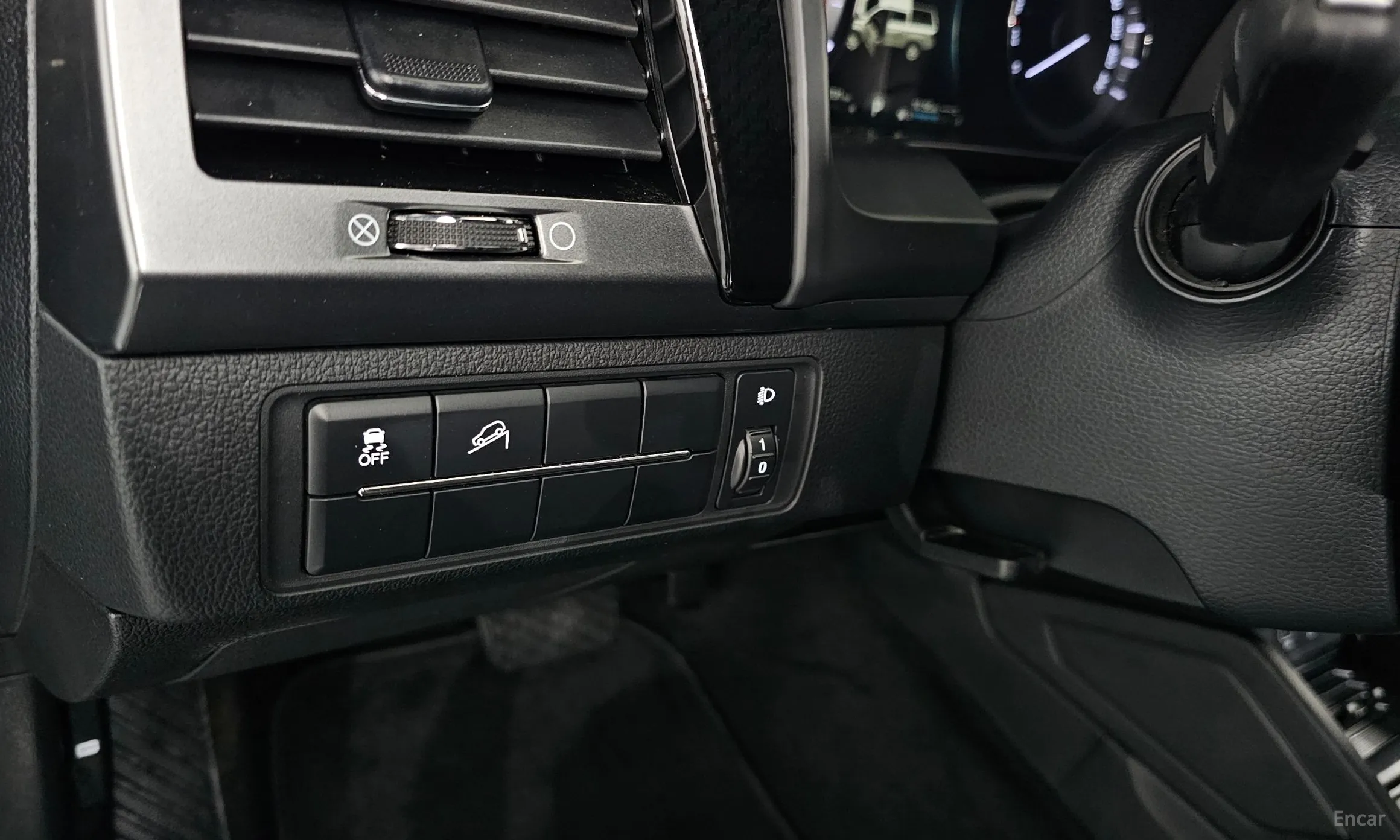 KG Mobility (SsangYong) Rexton Sports превью 17