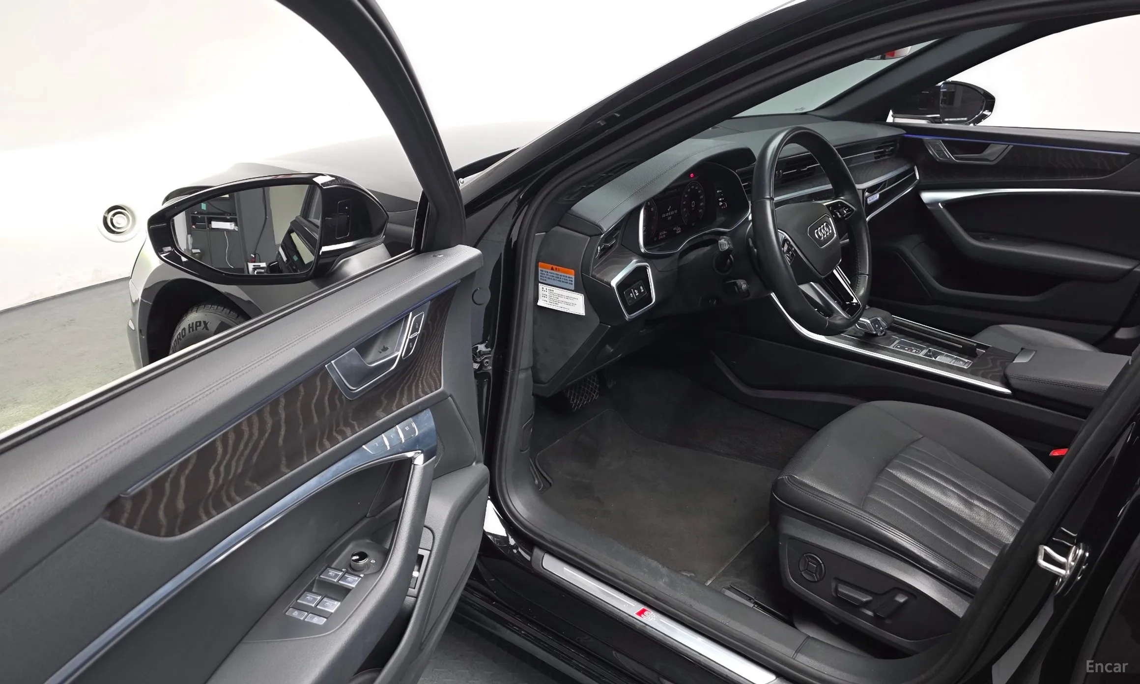 Audi A6 (C8) превью 12