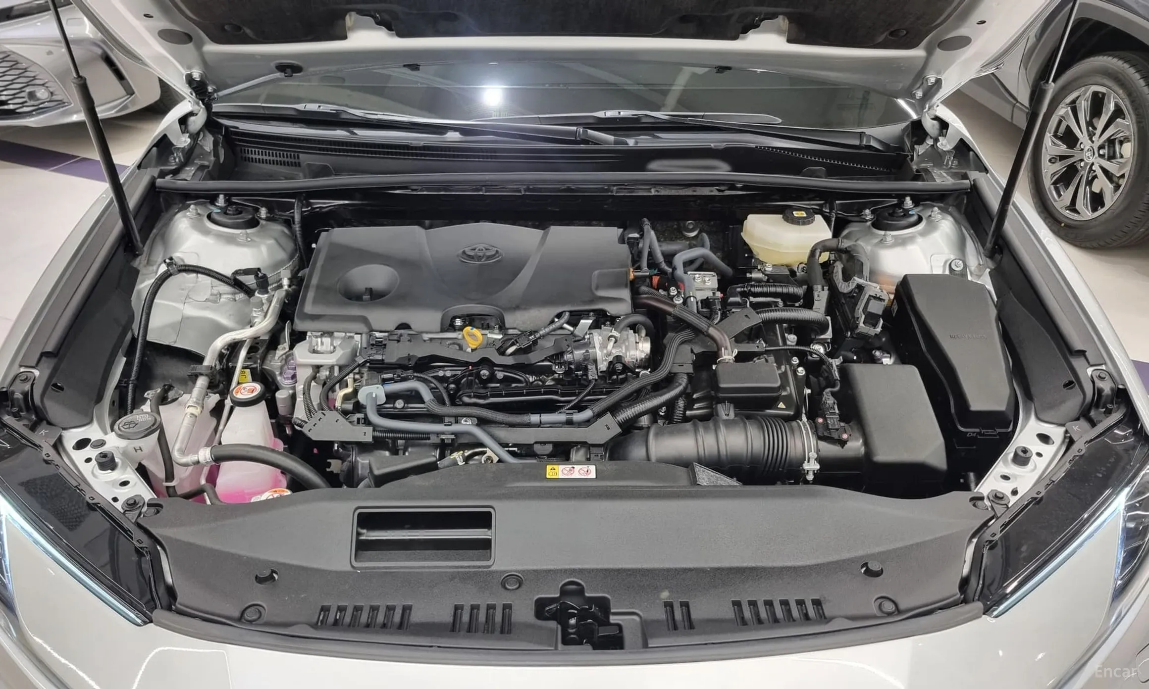 Toyota Camry (XV80) превью 6