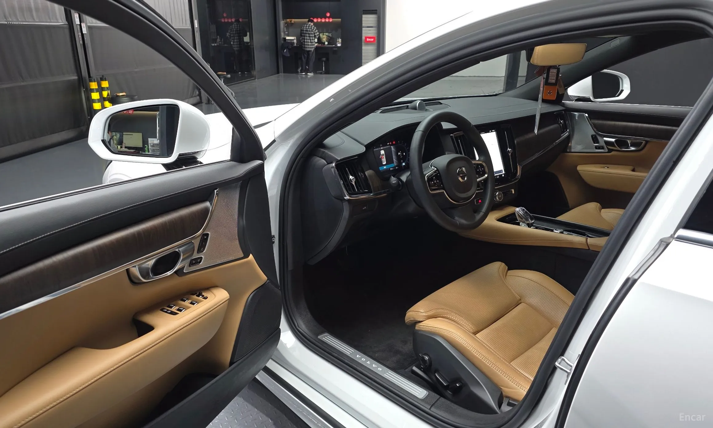Volvo S90 превью 10