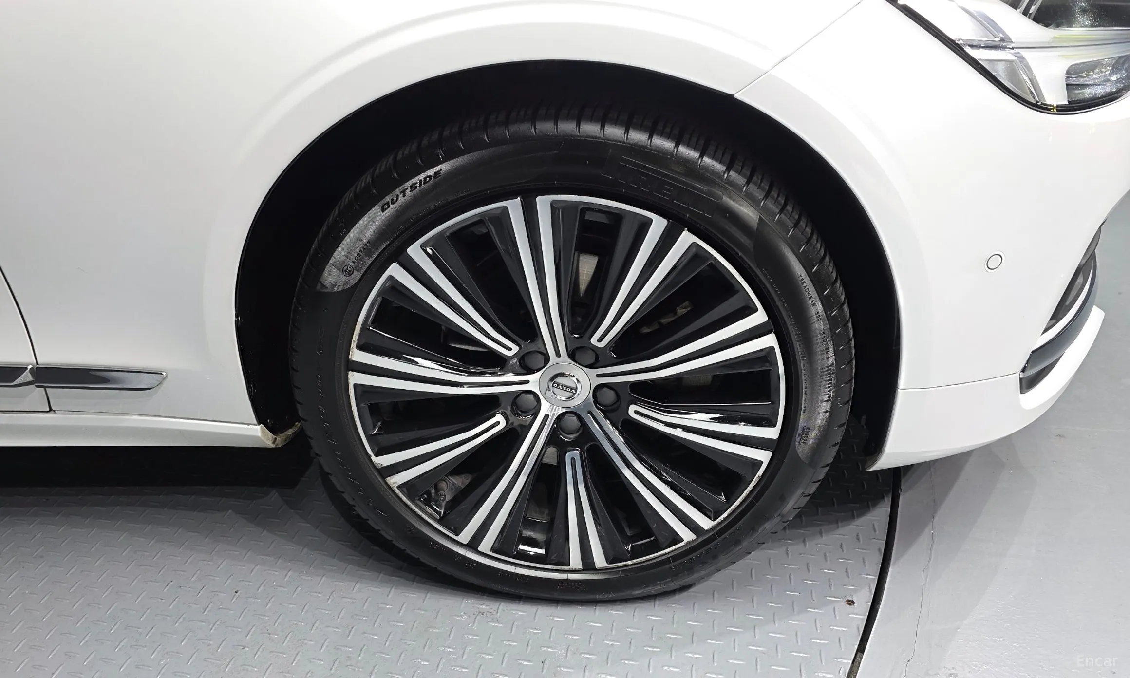 Volvo S90 превью 5