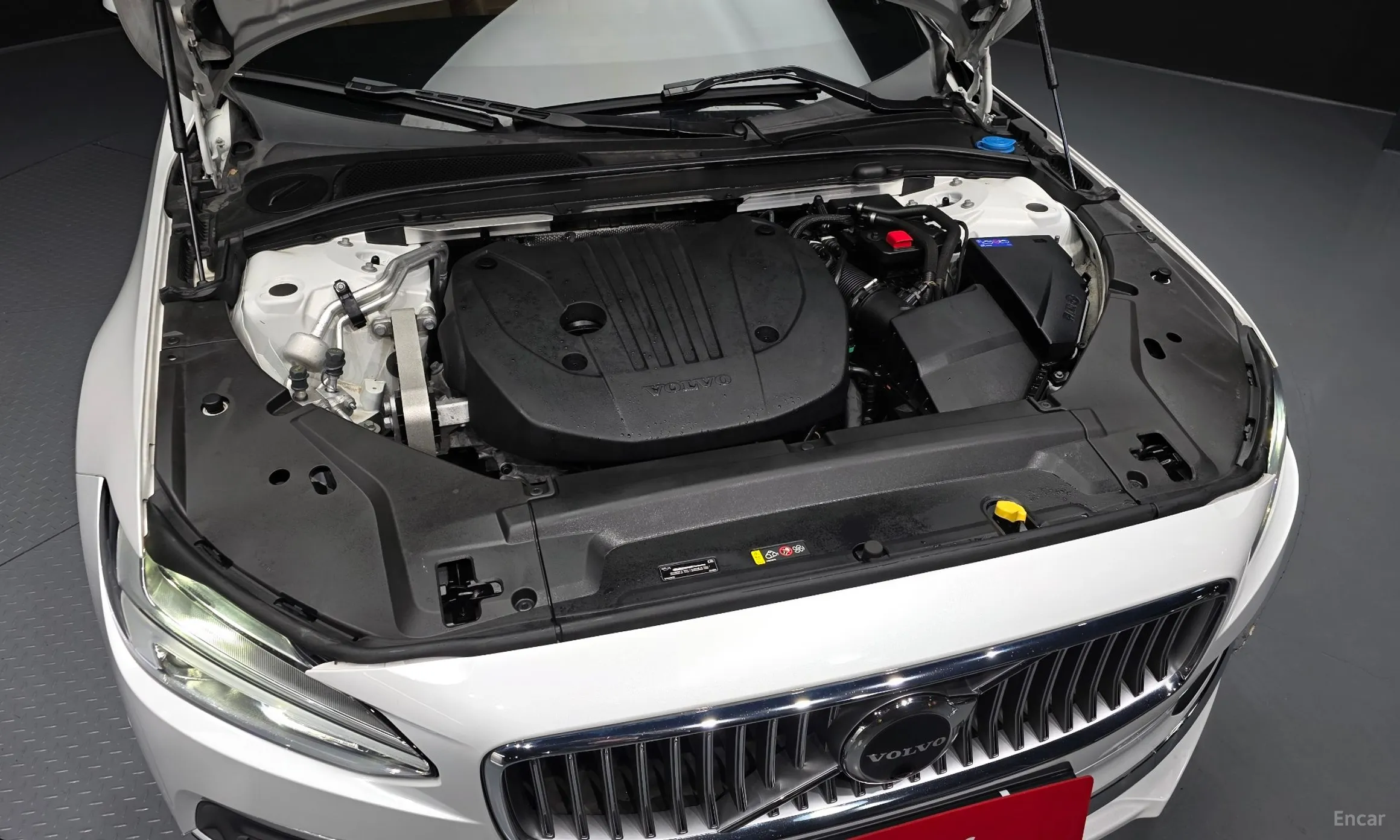 Volvo S90 превью 6