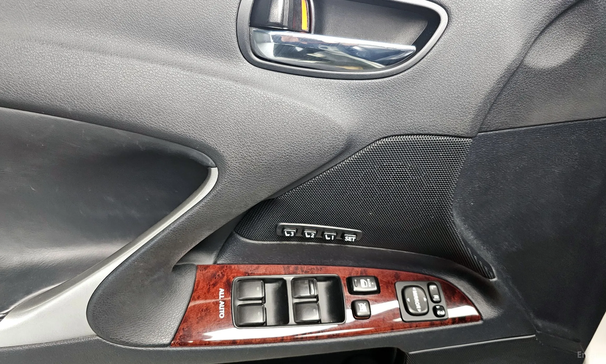 Lexus IS250 превью 19