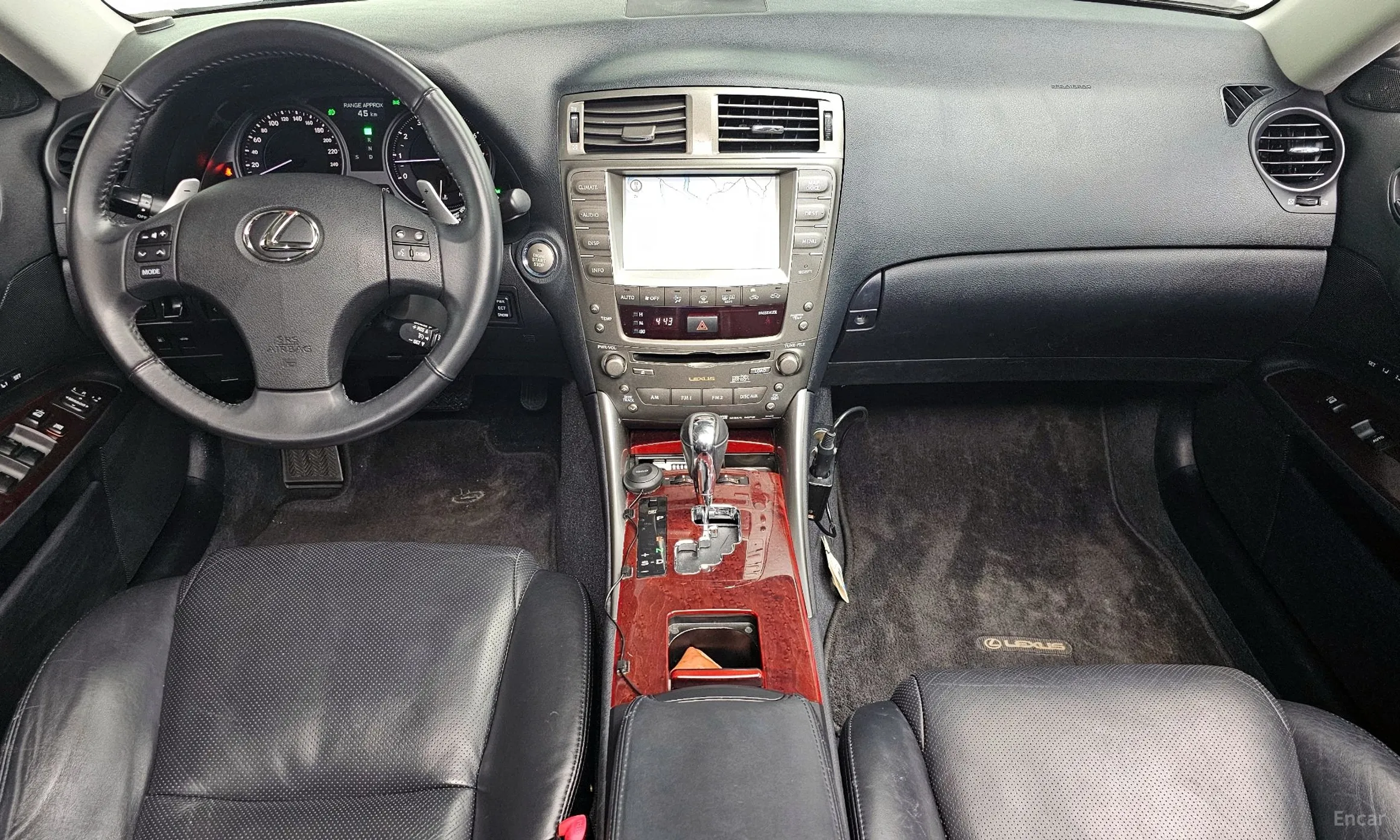 Lexus IS250 превью 7