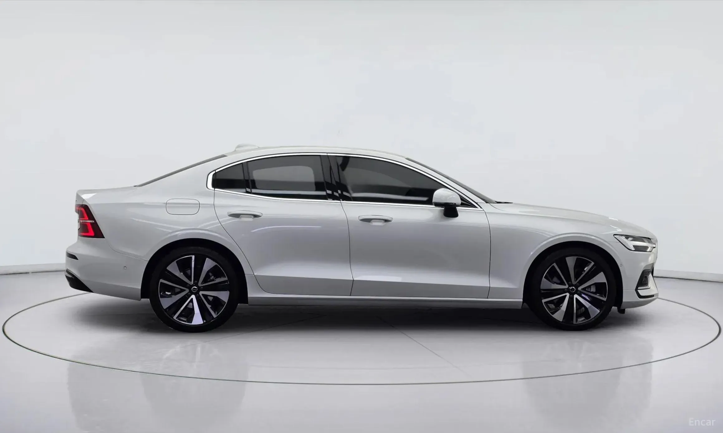 Volvo S60 3rd Generation превью 3