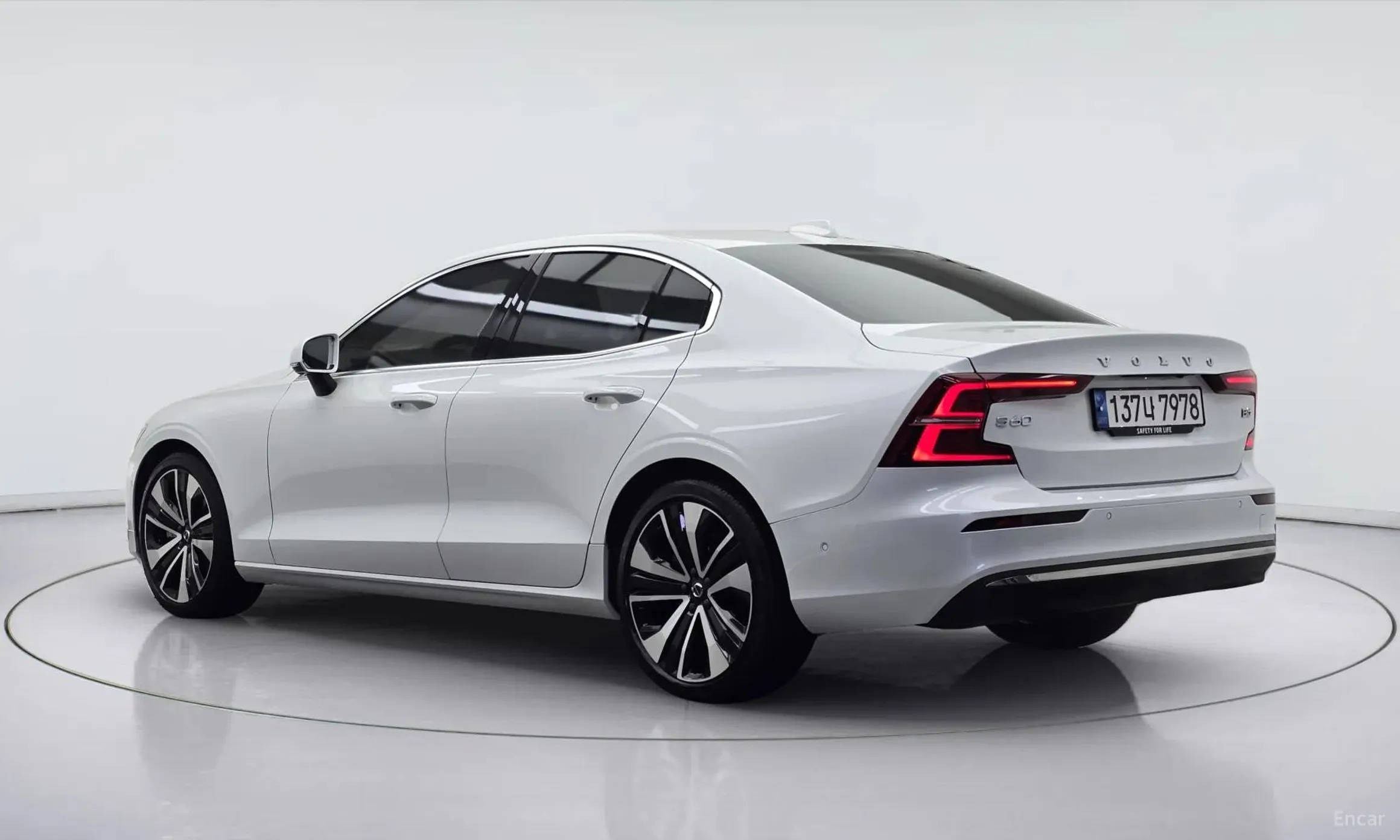 Volvo S60 3rd Generation превью 4