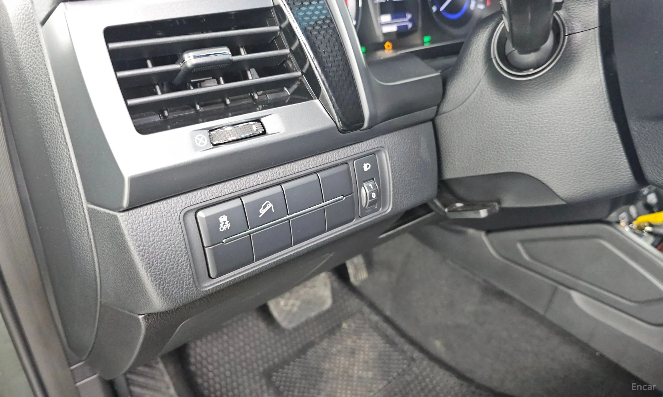 KG Mobility (SsangYong) Rexton Sports Khan превью 17