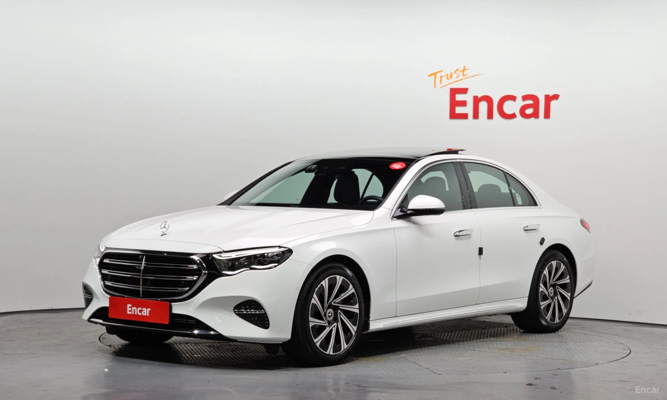 E-Class W214