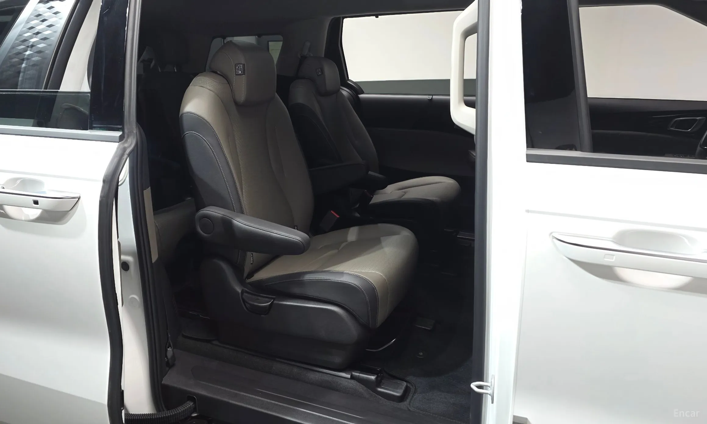 Kia Carnival 4th Generation превью 12
