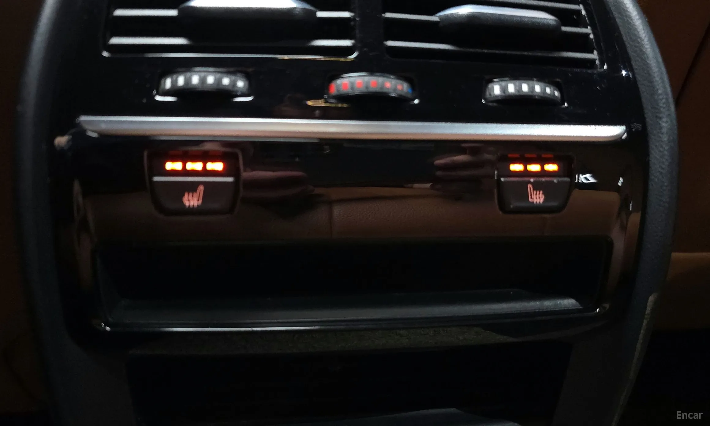 BMW 5 Series (G30) превью 18