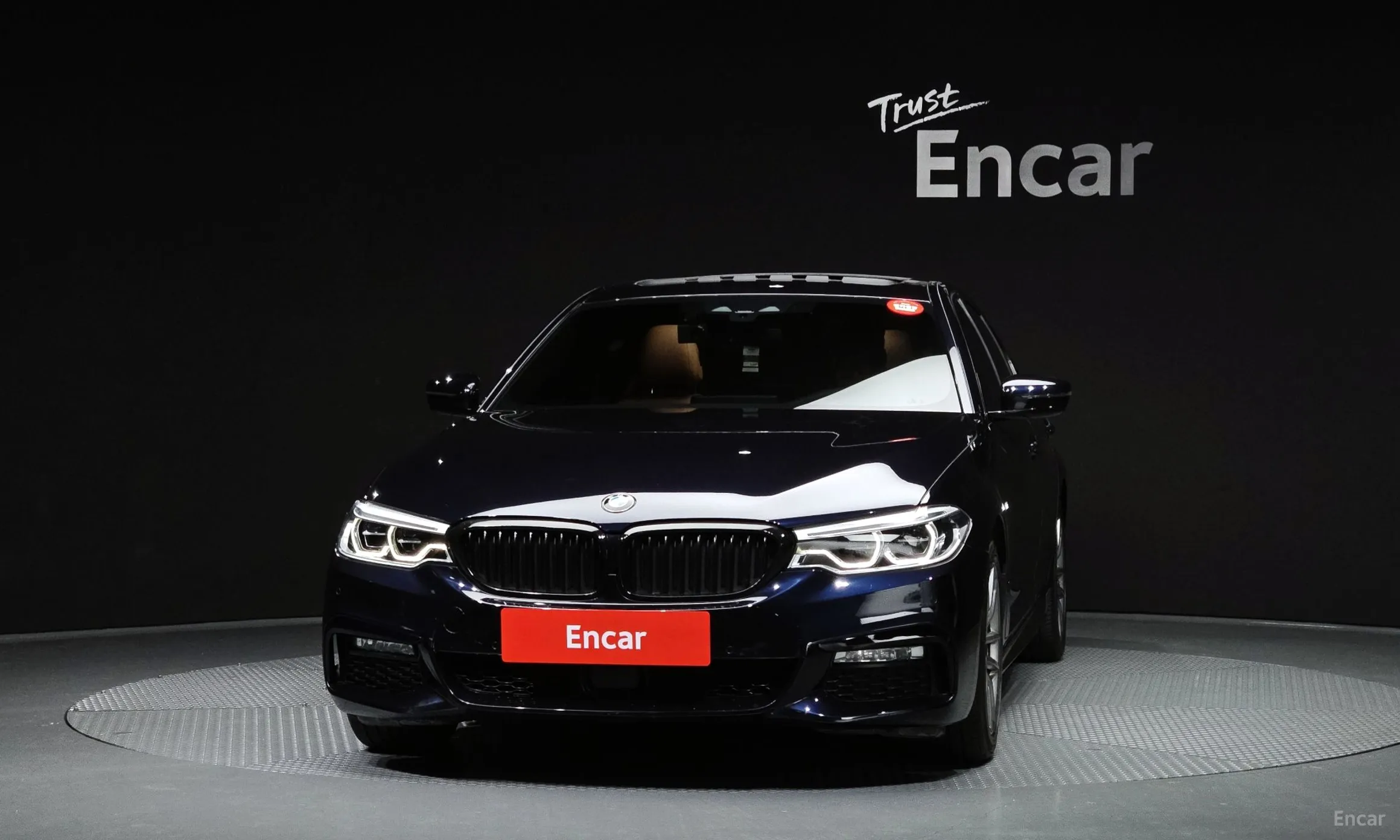 BMW 5 Series (G30) превью 3