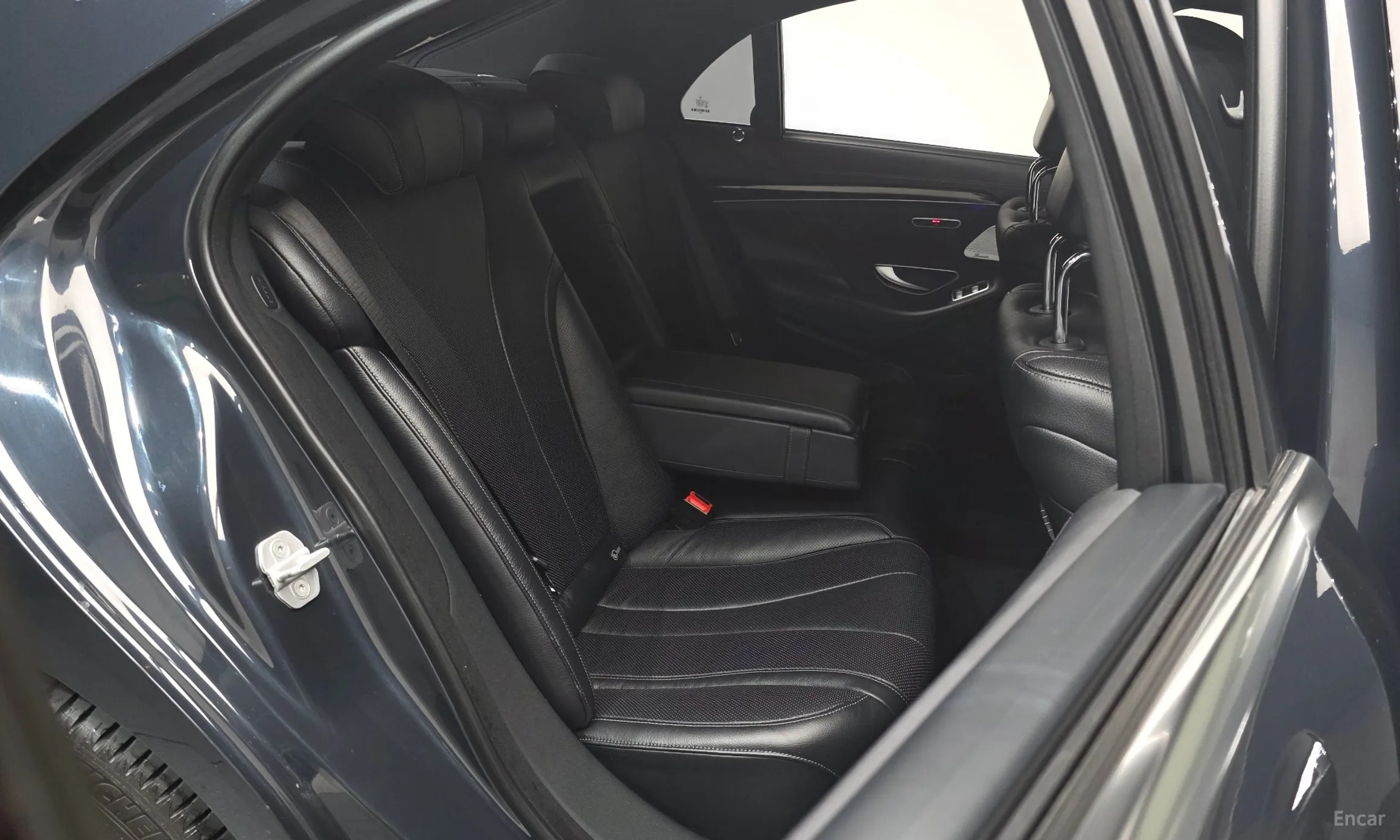 Mercedes Benz S-Class W222 превью 12
