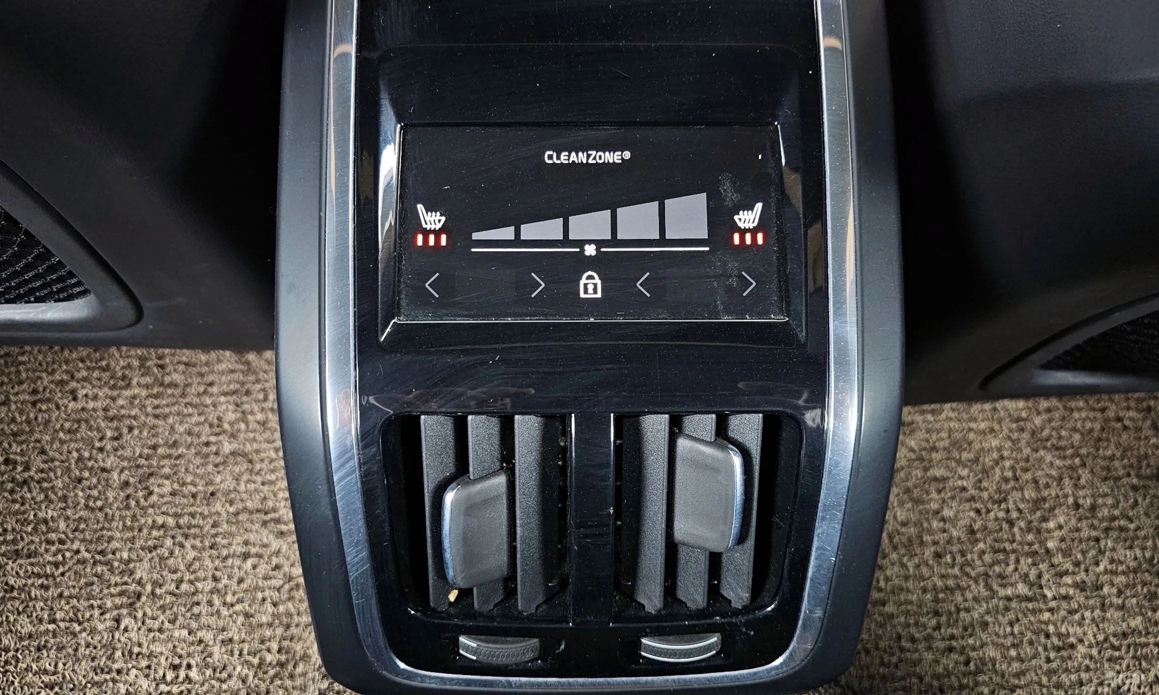 Volvo S90 превью 18