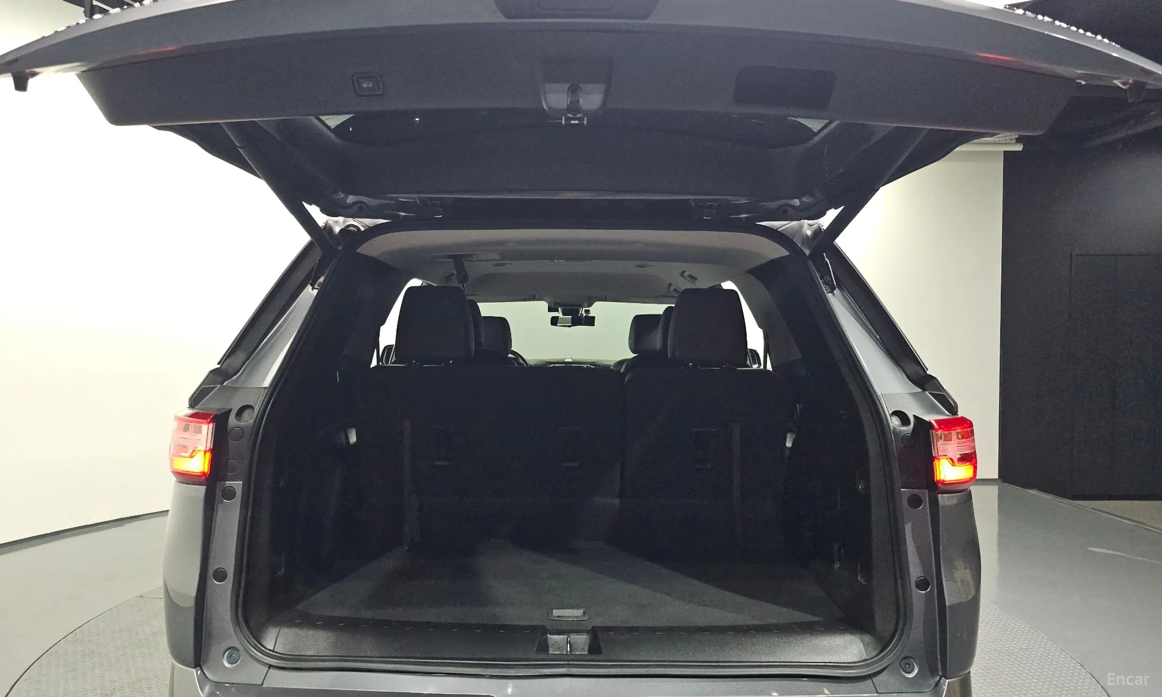 Chevrolet (GM Daewoo) Traverse превью 20