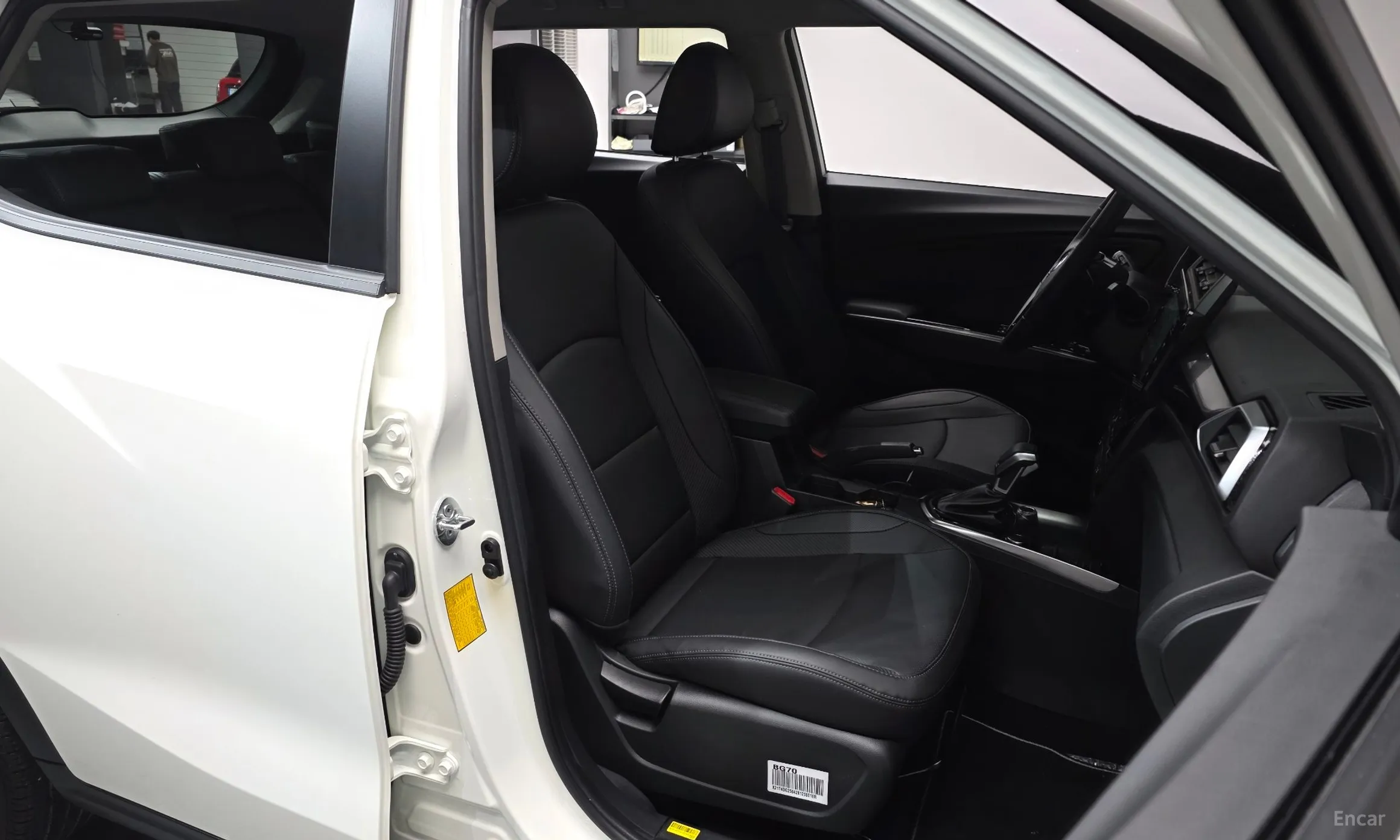 KG Mobility (SsangYong) Tivoli превью 12