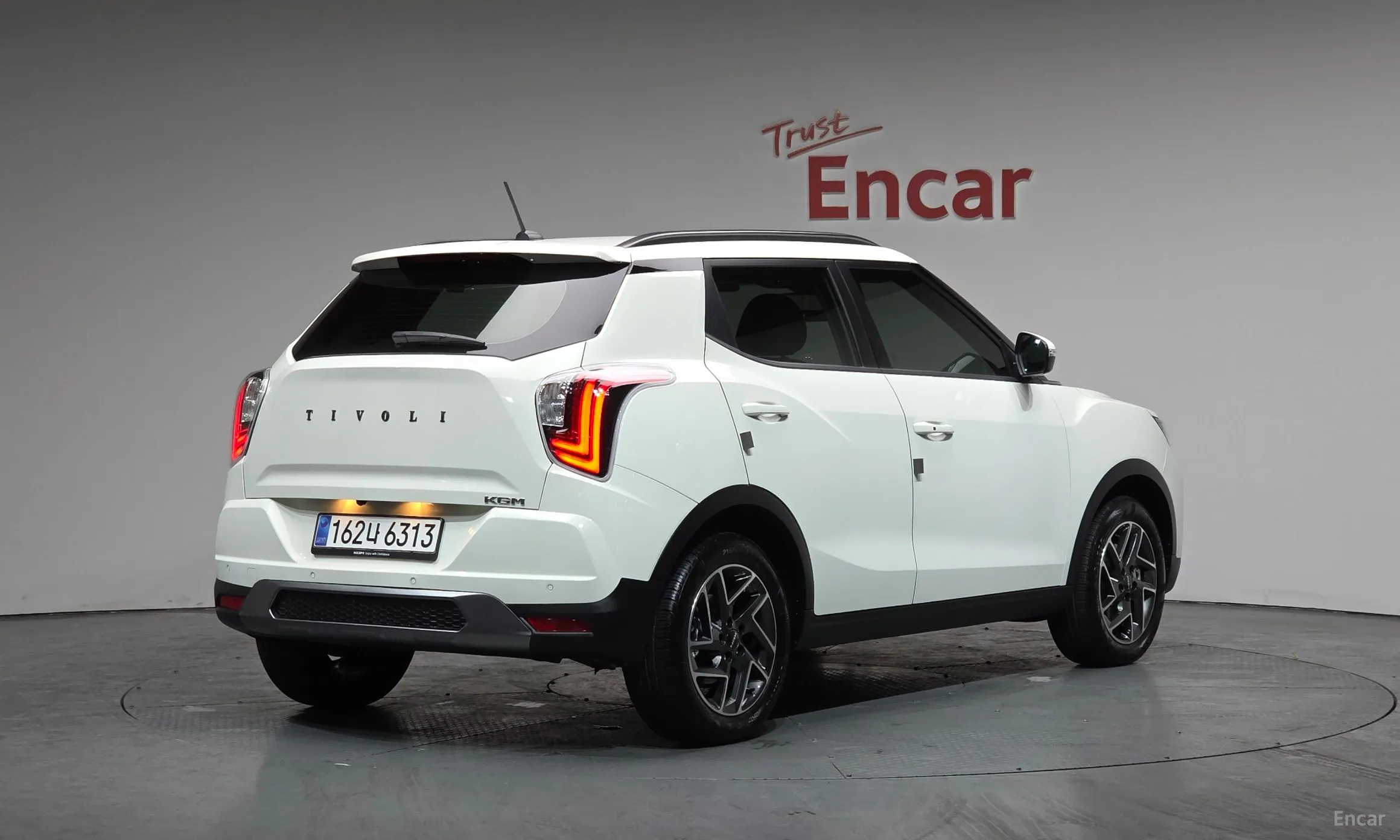 KG Mobility (SsangYong) Tivoli превью 2
