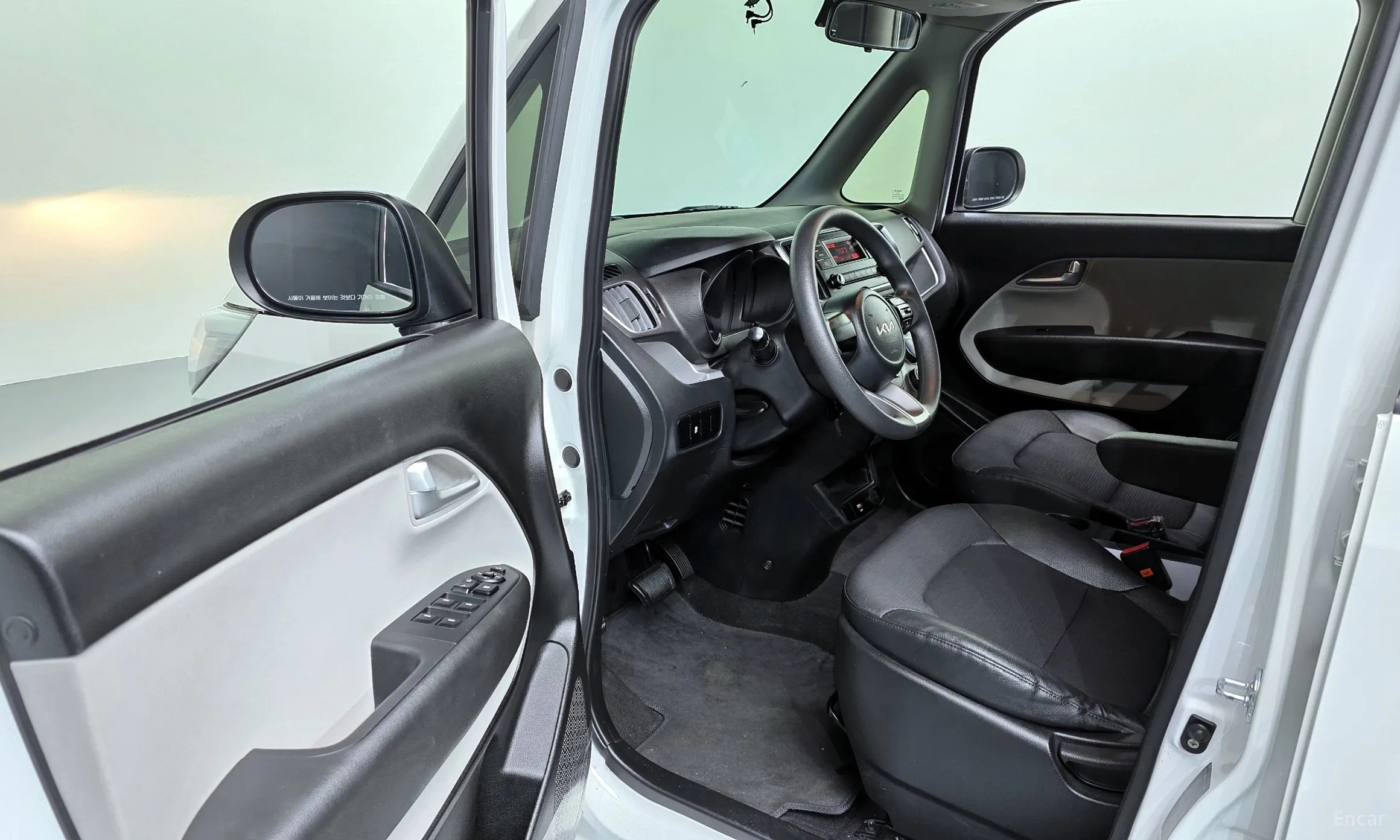 Kia Ray превью 11