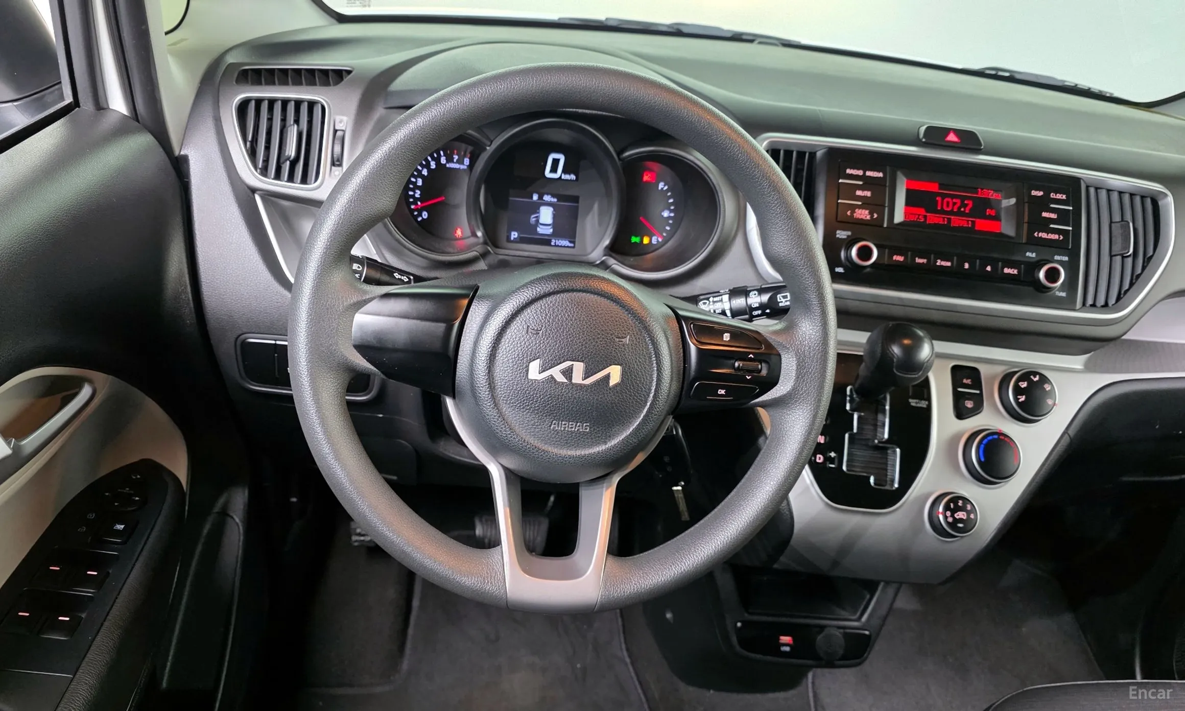 Kia Ray превью 13