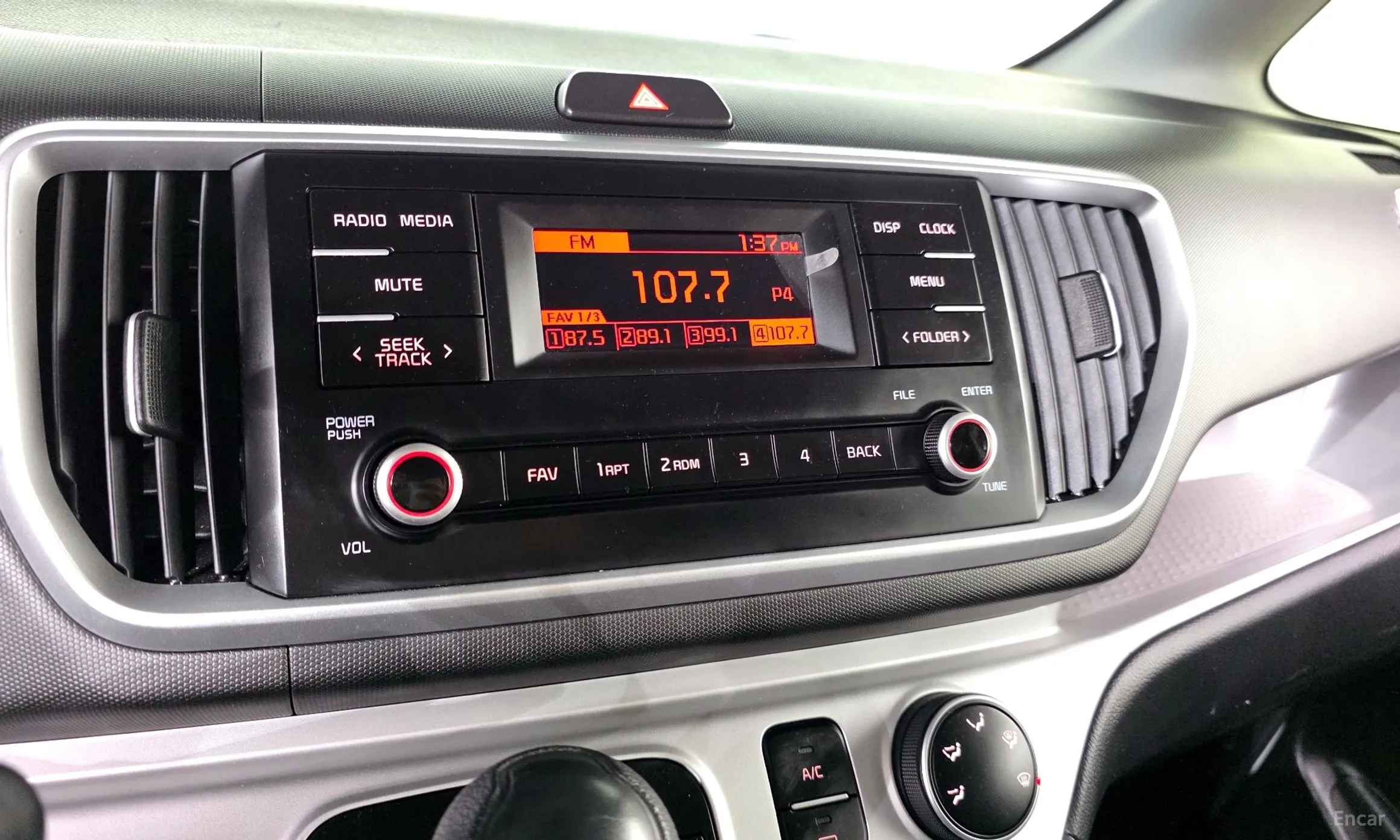 Kia Ray превью 14