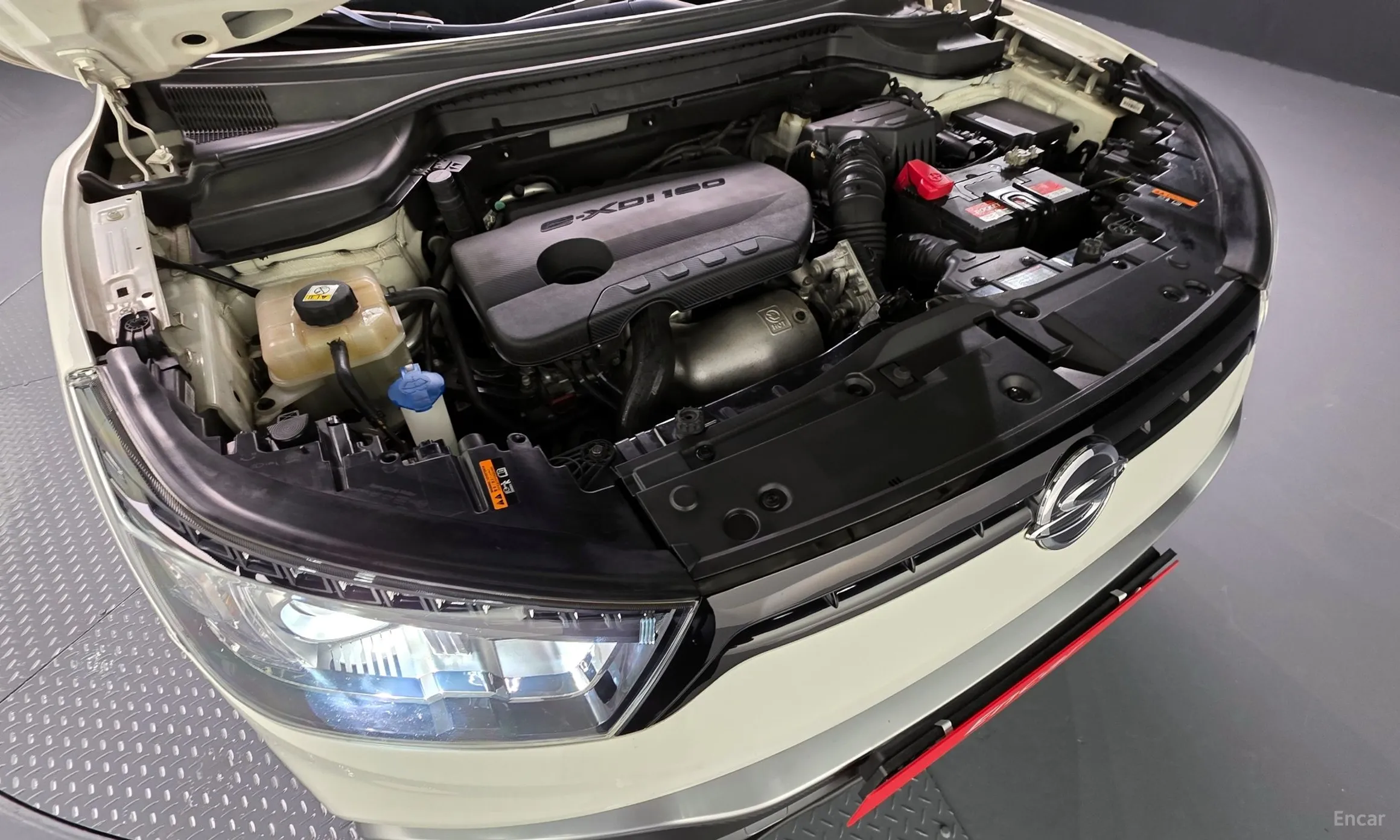 KG Mobility (SsangYong) Tivoli Air превью 6