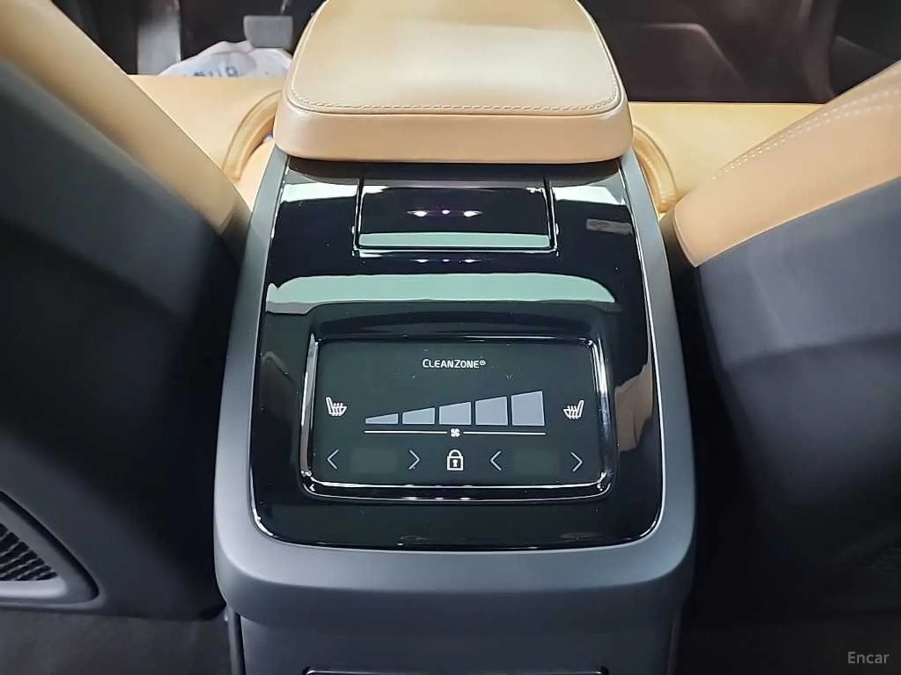 Volvo S90 превью 13