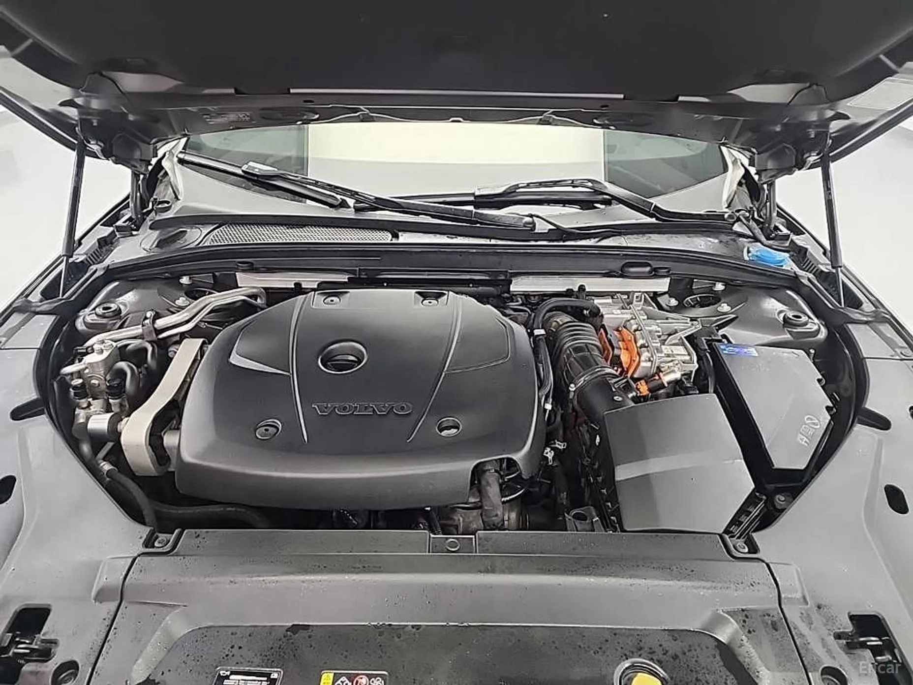 Volvo S90 превью 5
