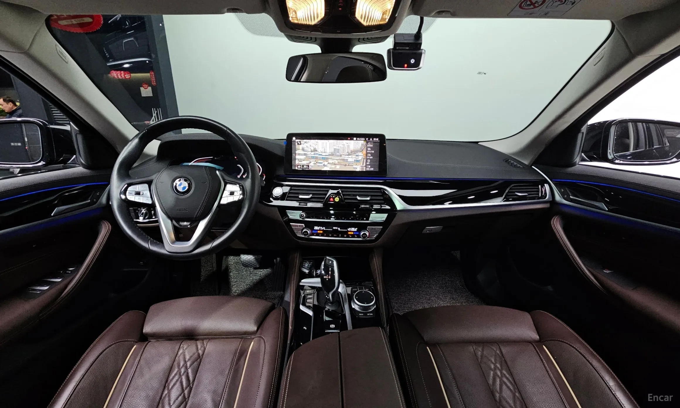 BMW 5 Series (G30) превью 7