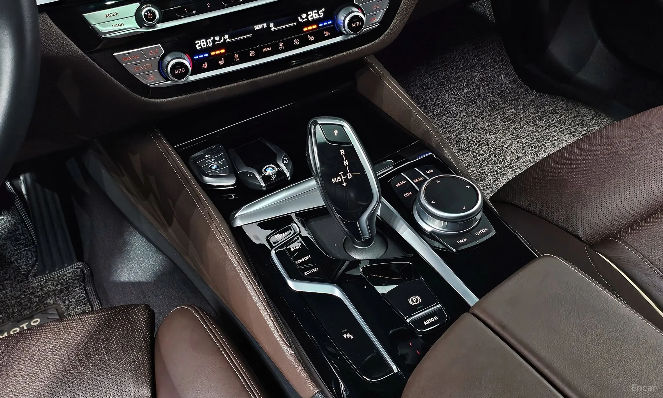 BMW 5 Series (G30) превью 9