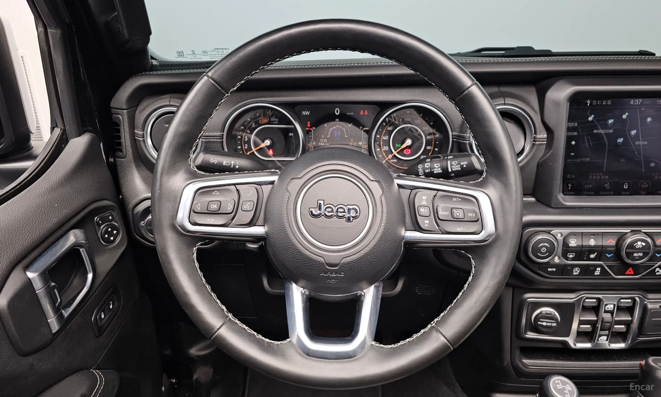 Jeep Wrangler (JL) превью 13