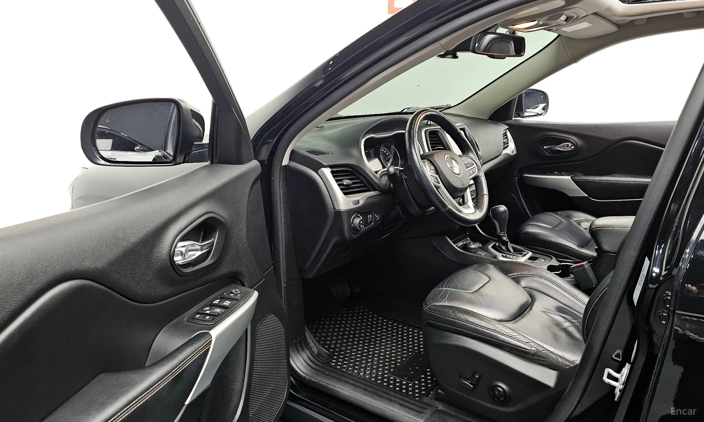 Jeep Cherokee (KL) превью 11