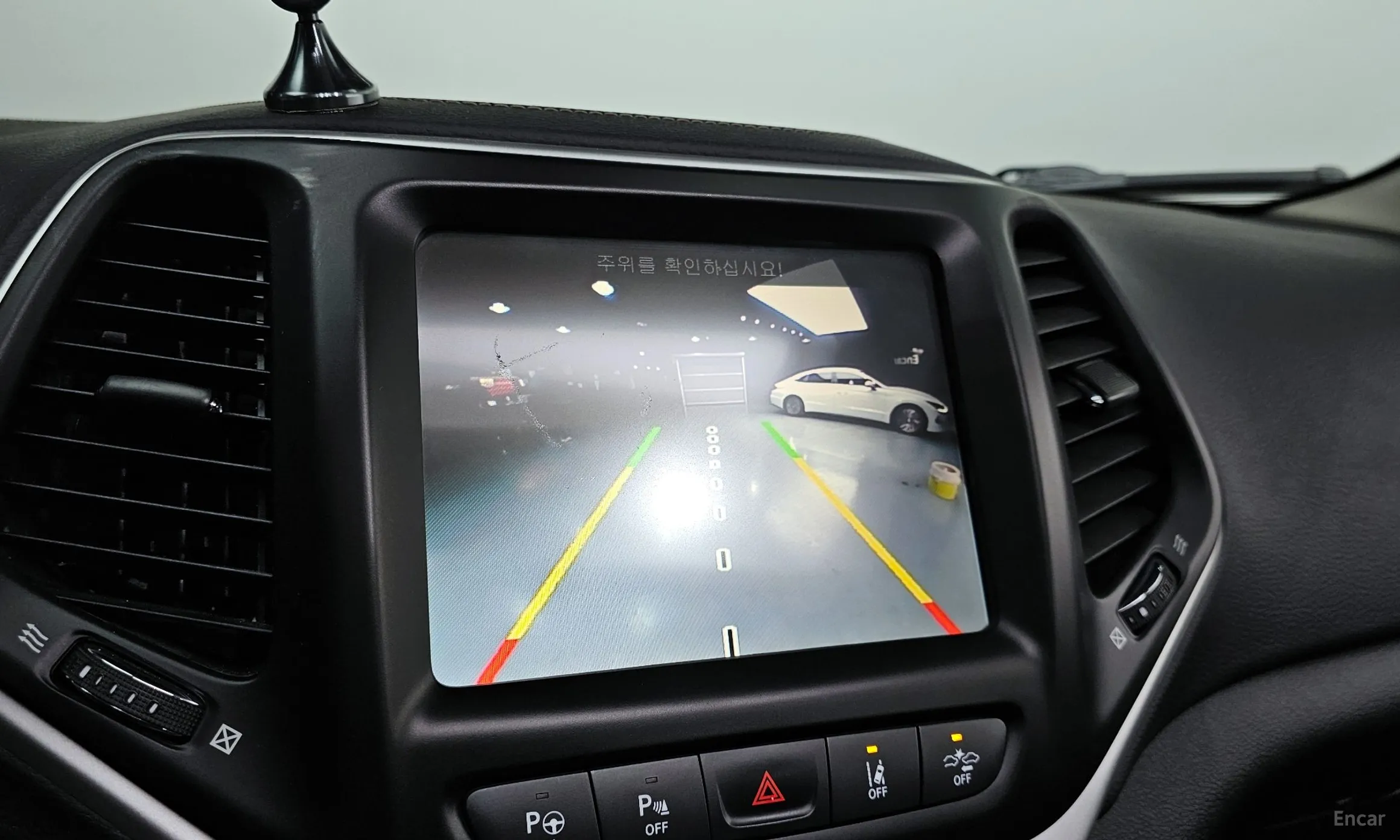Jeep Cherokee (KL) превью 15