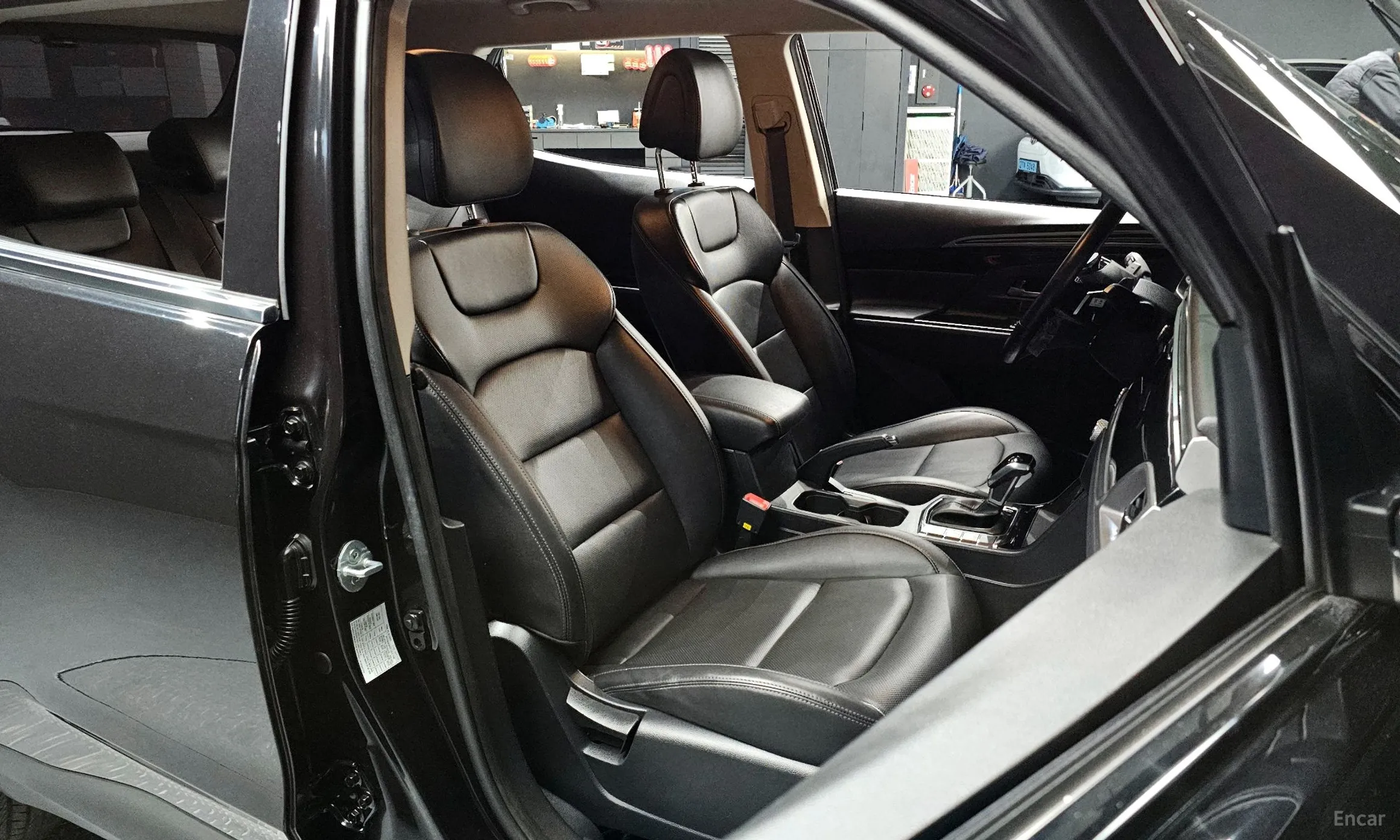 KG Mobility (SsangYong) Beautiful Korando превью 10