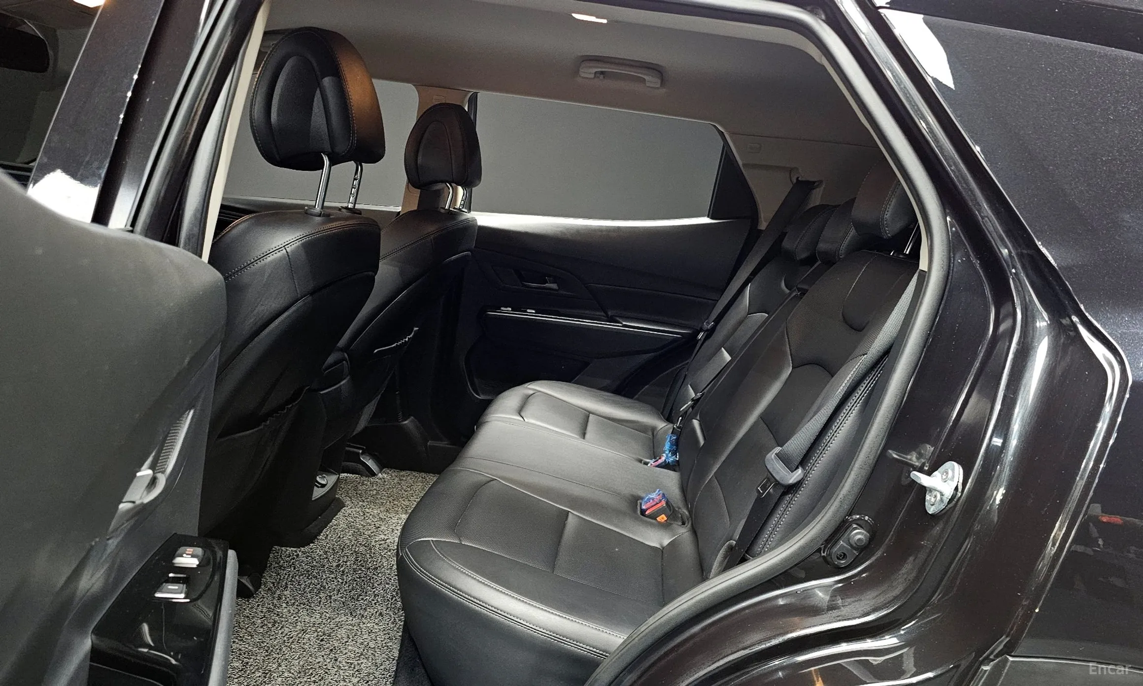 KG Mobility (SsangYong) Beautiful Korando превью 12