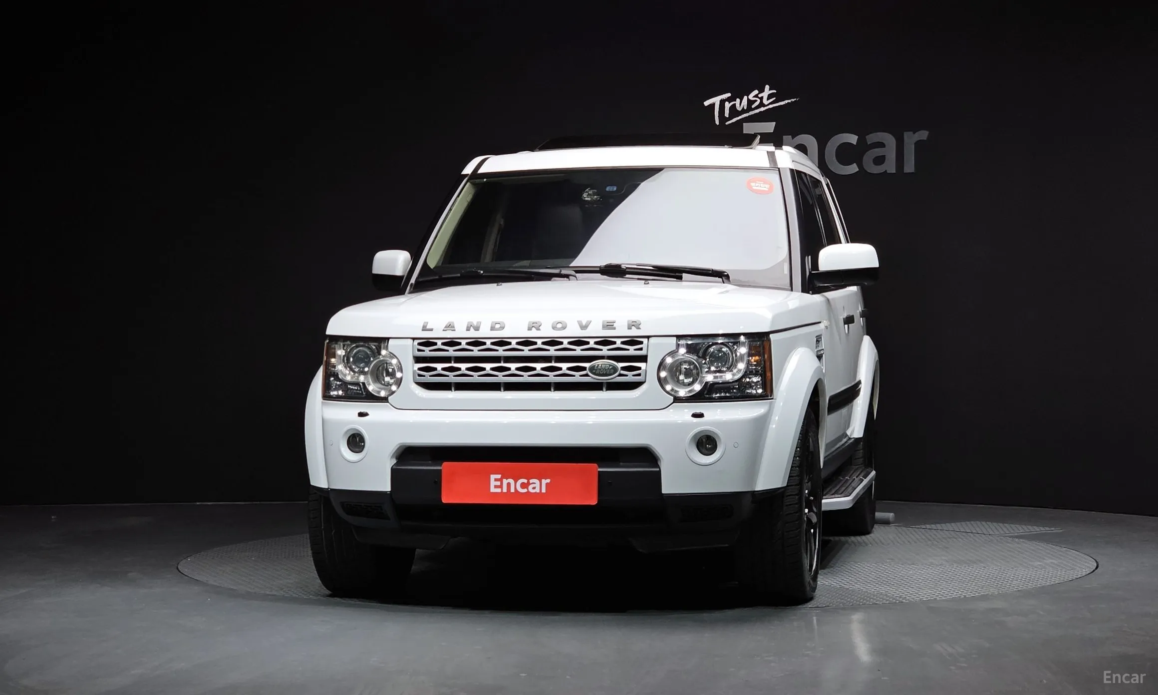 Land Rover Discovery 4 превью 3