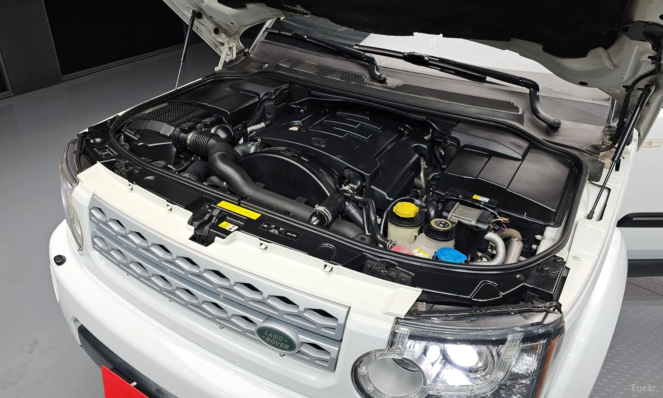 Land Rover Discovery 4 превью 6