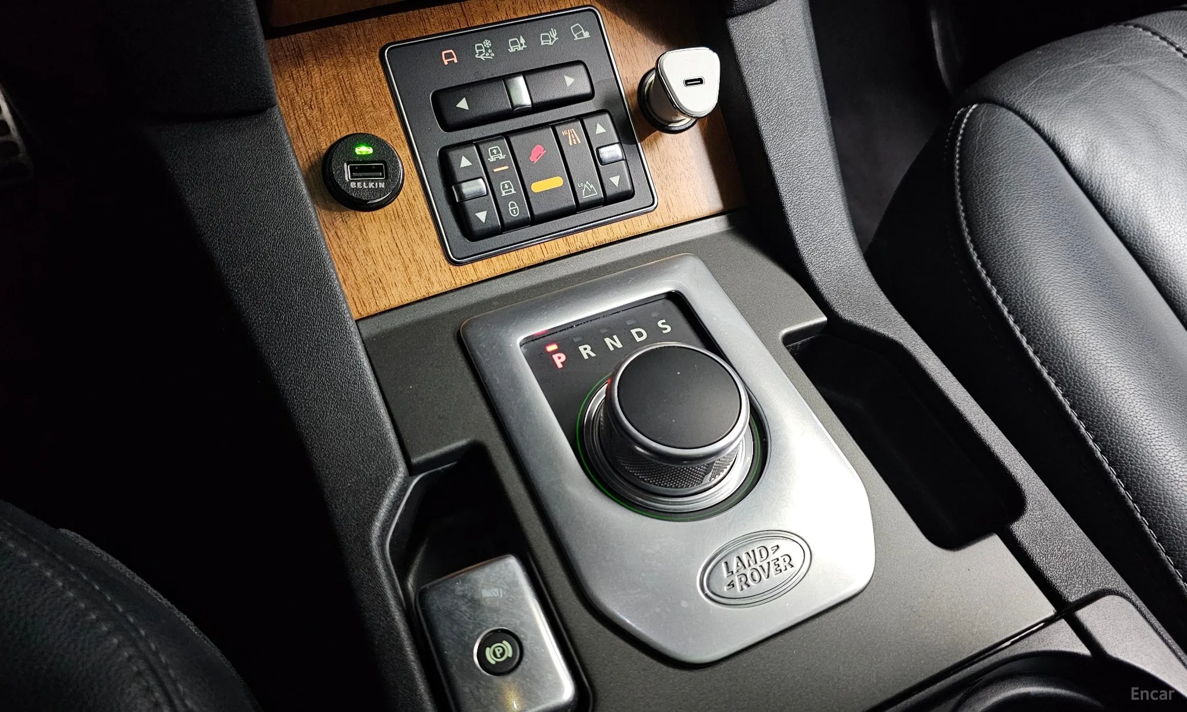 Land Rover Discovery 4 превью 9