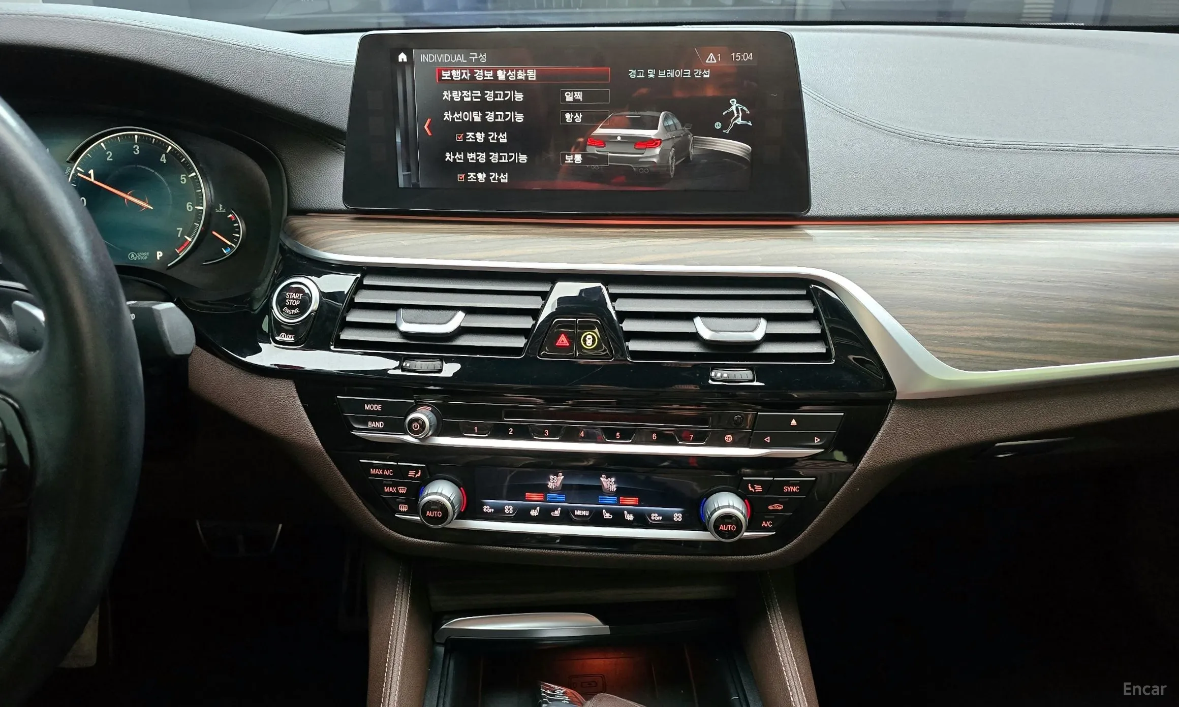 BMW 5 Series (G30) превью 15