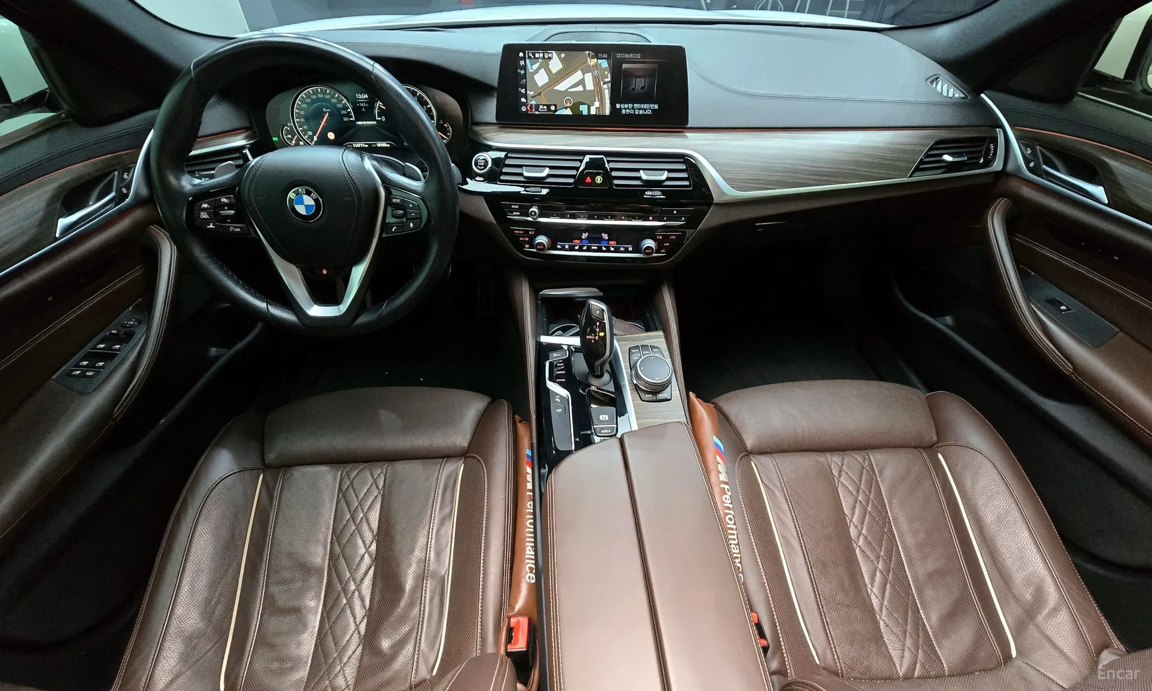 BMW 5 Series (G30) превью 7