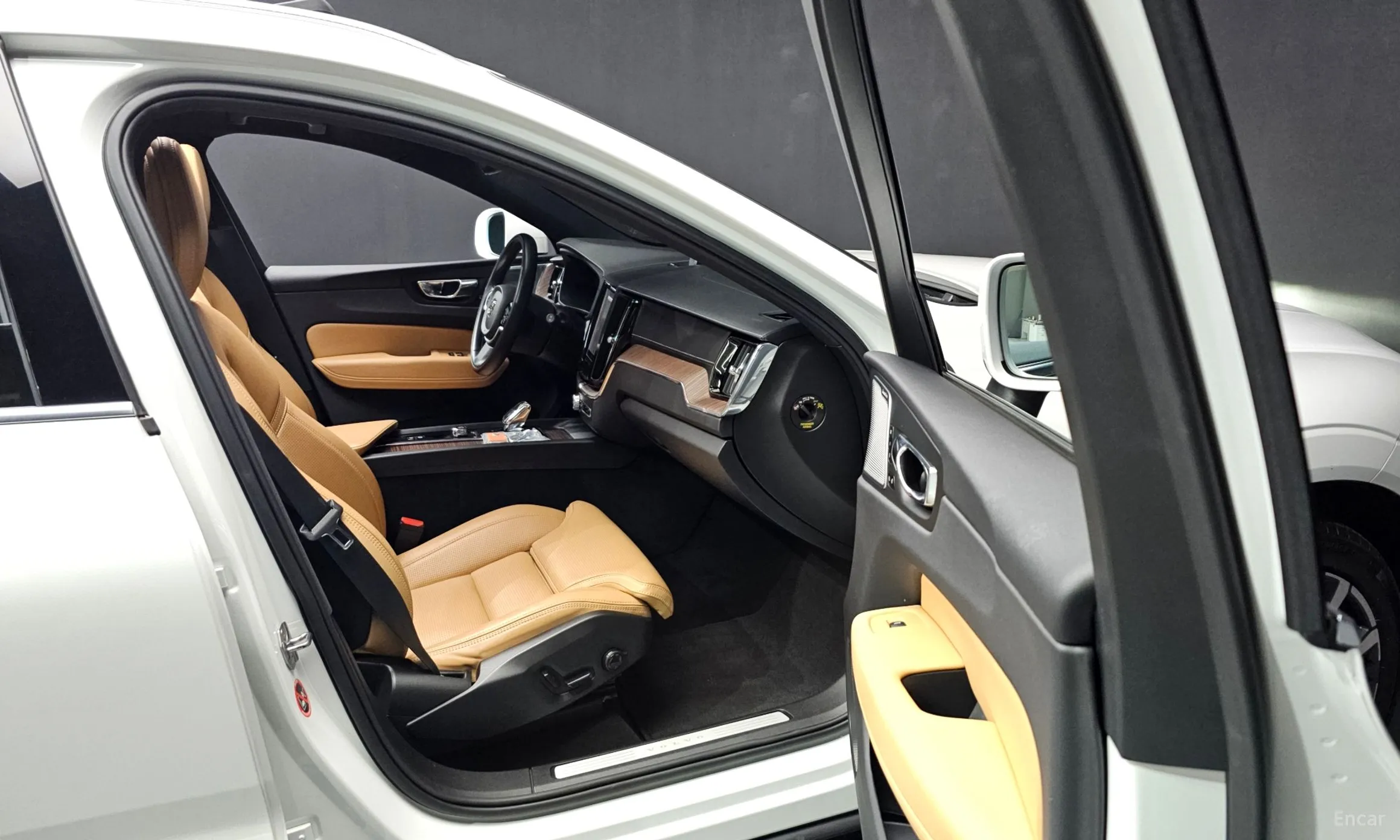 Volvo XC60 Gen 2 превью 11