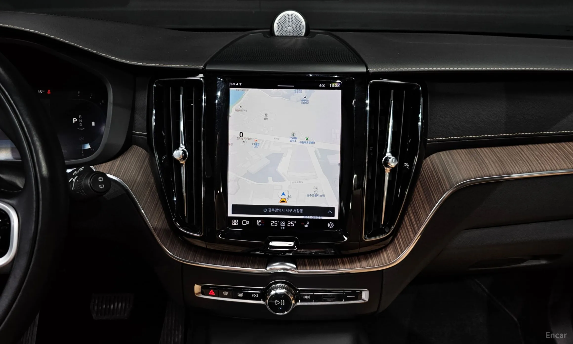 Volvo XC60 Gen 2 превью 14