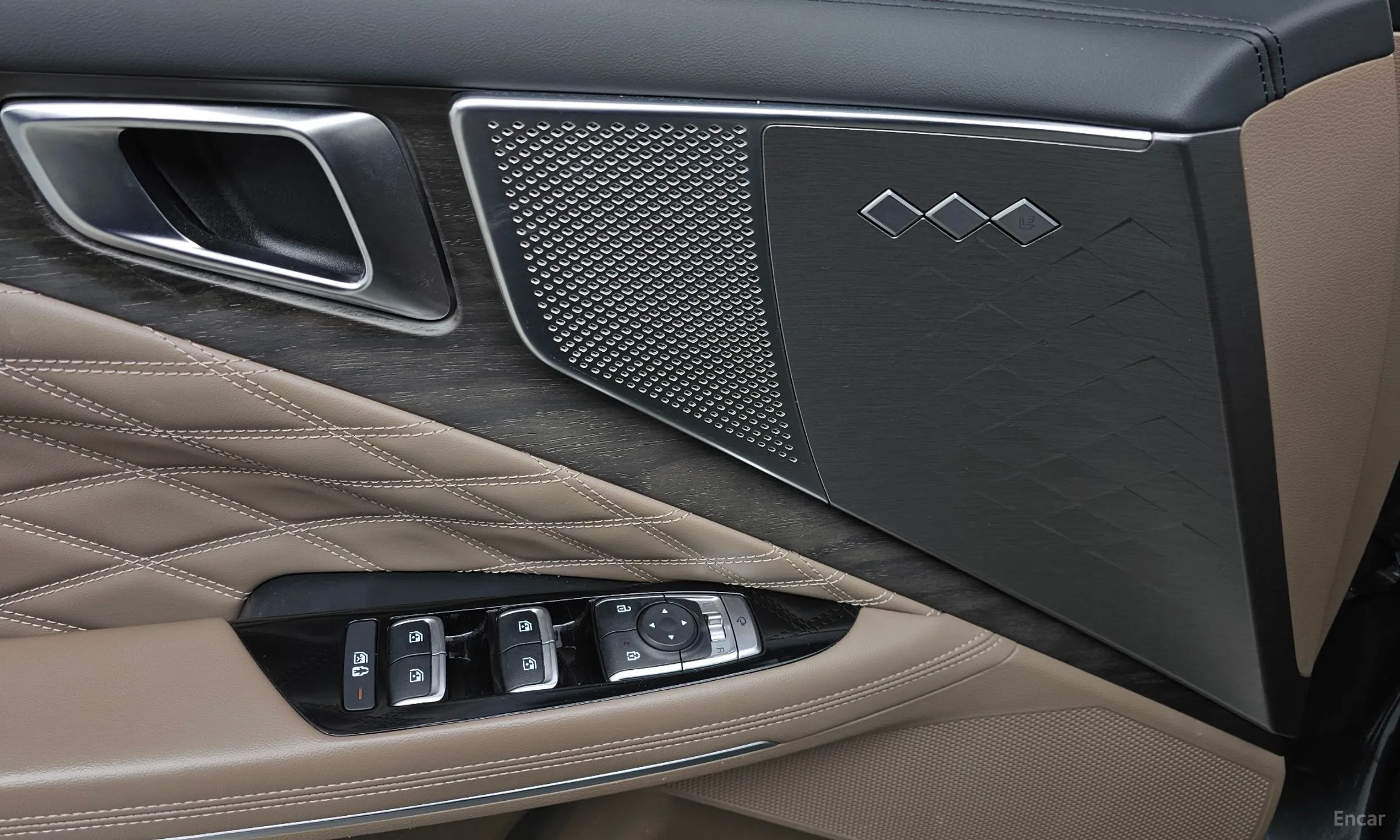 Kia K8 Hybrid превью 17