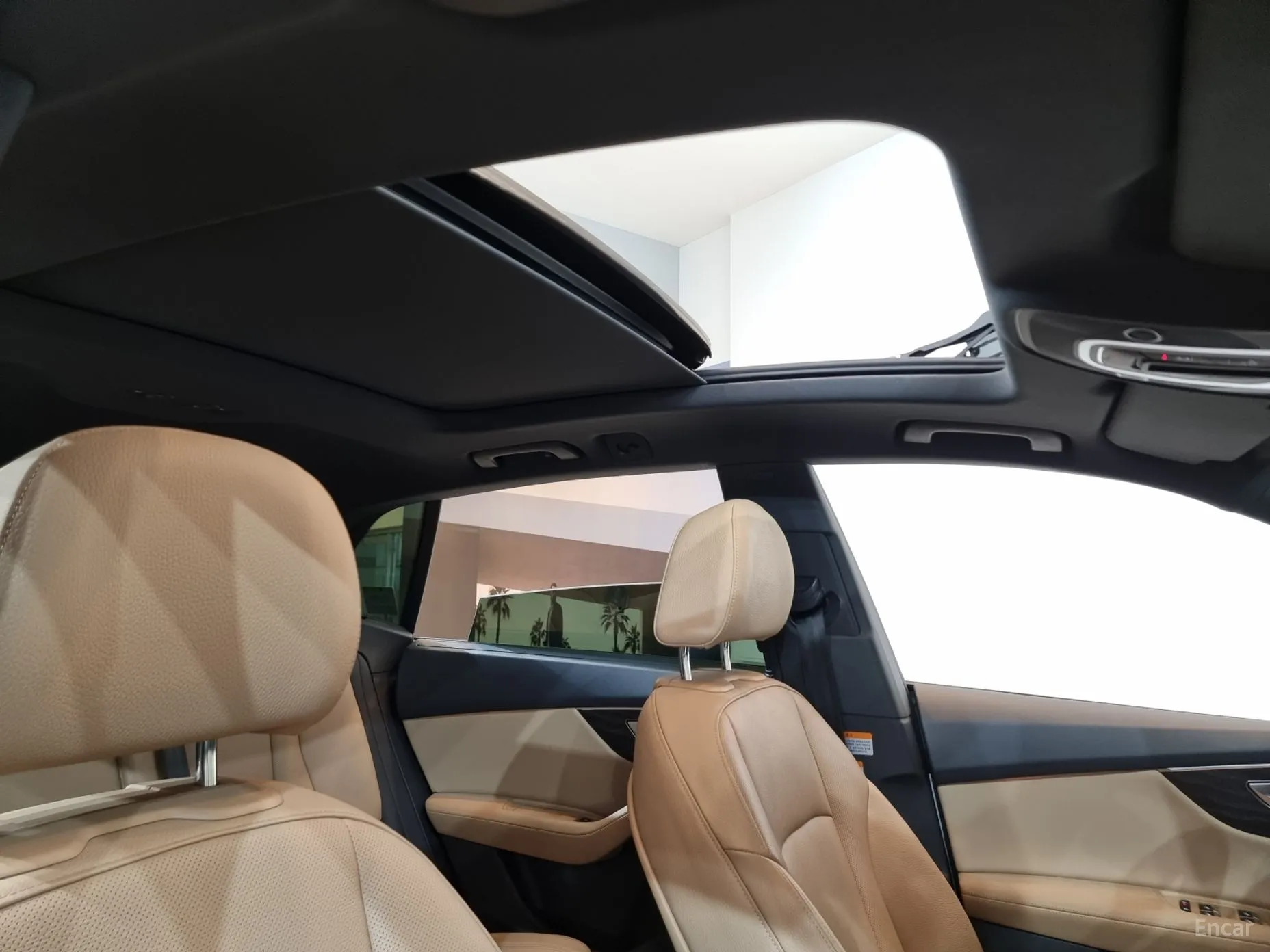 Audi Q8 (4M) превью 11